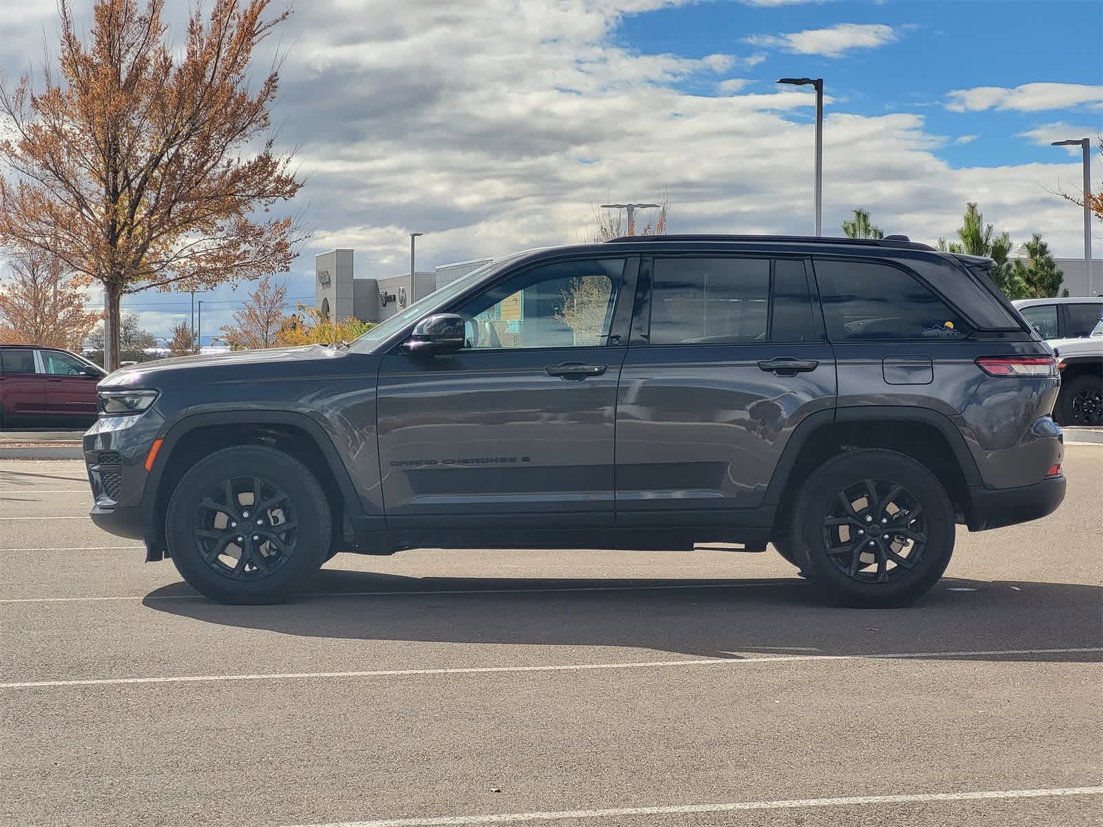 Thumbnail: 2024 Jeep Grand Cherokee - 4