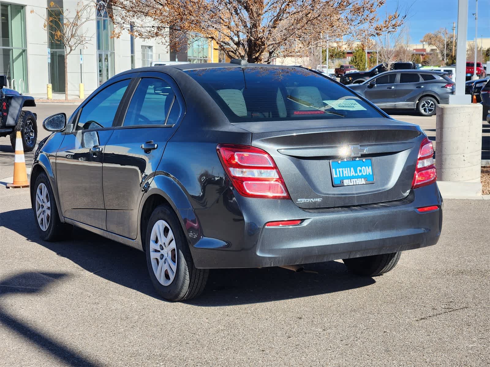 Thumbnail: 2017 Chevrolet Sonic - 6