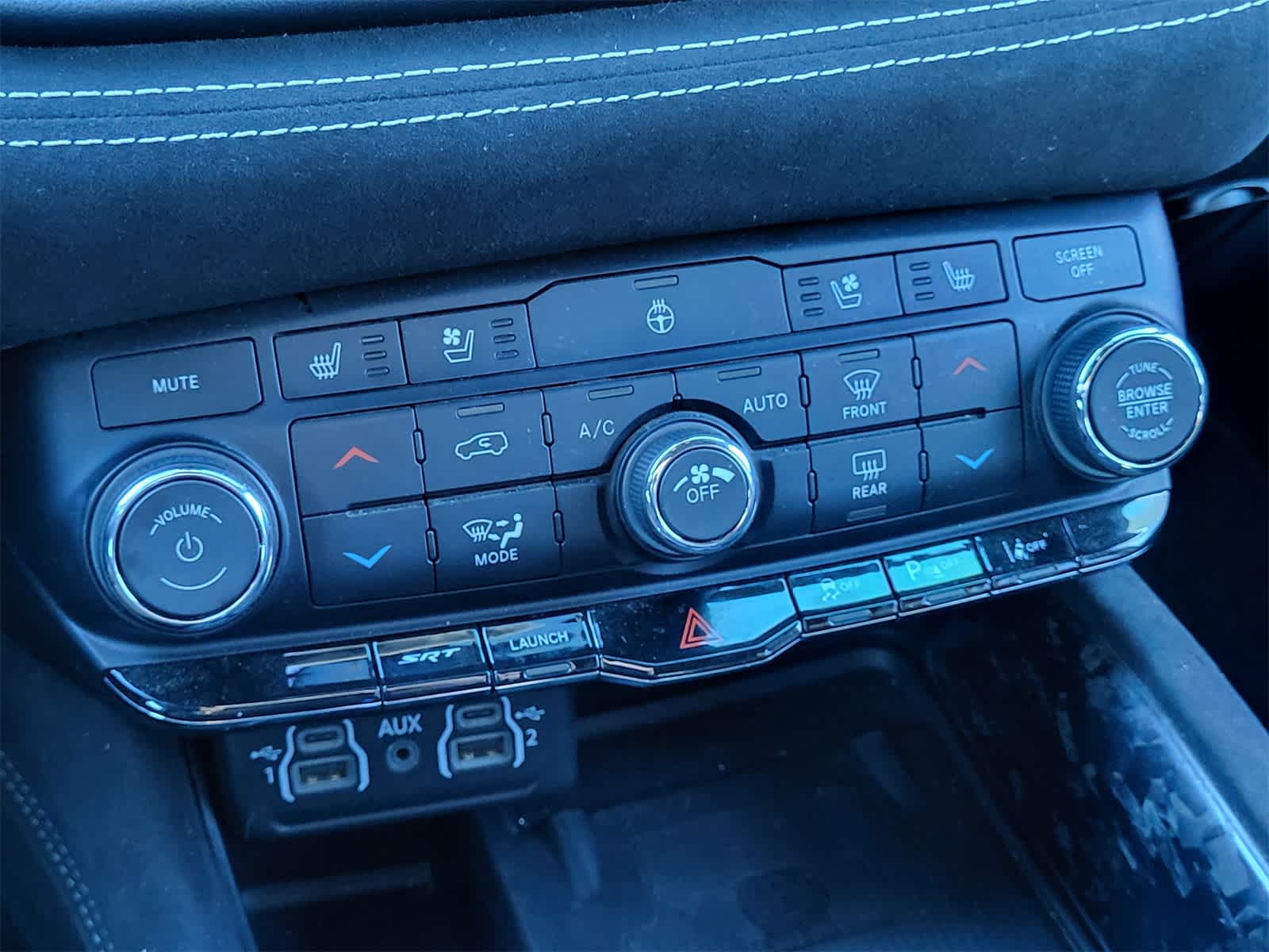 Thumbnail: 2021 Dodge Durango - 16