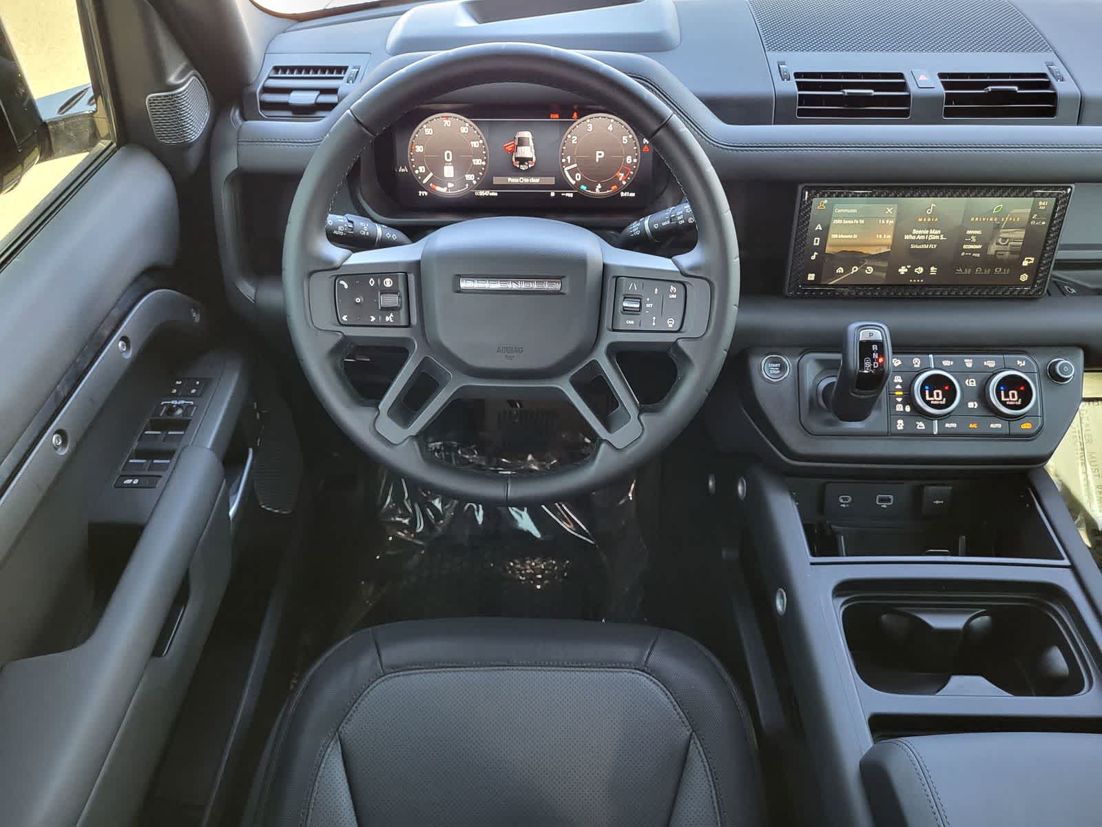 Thumbnail: 2024 Land Rover Defender - 24
