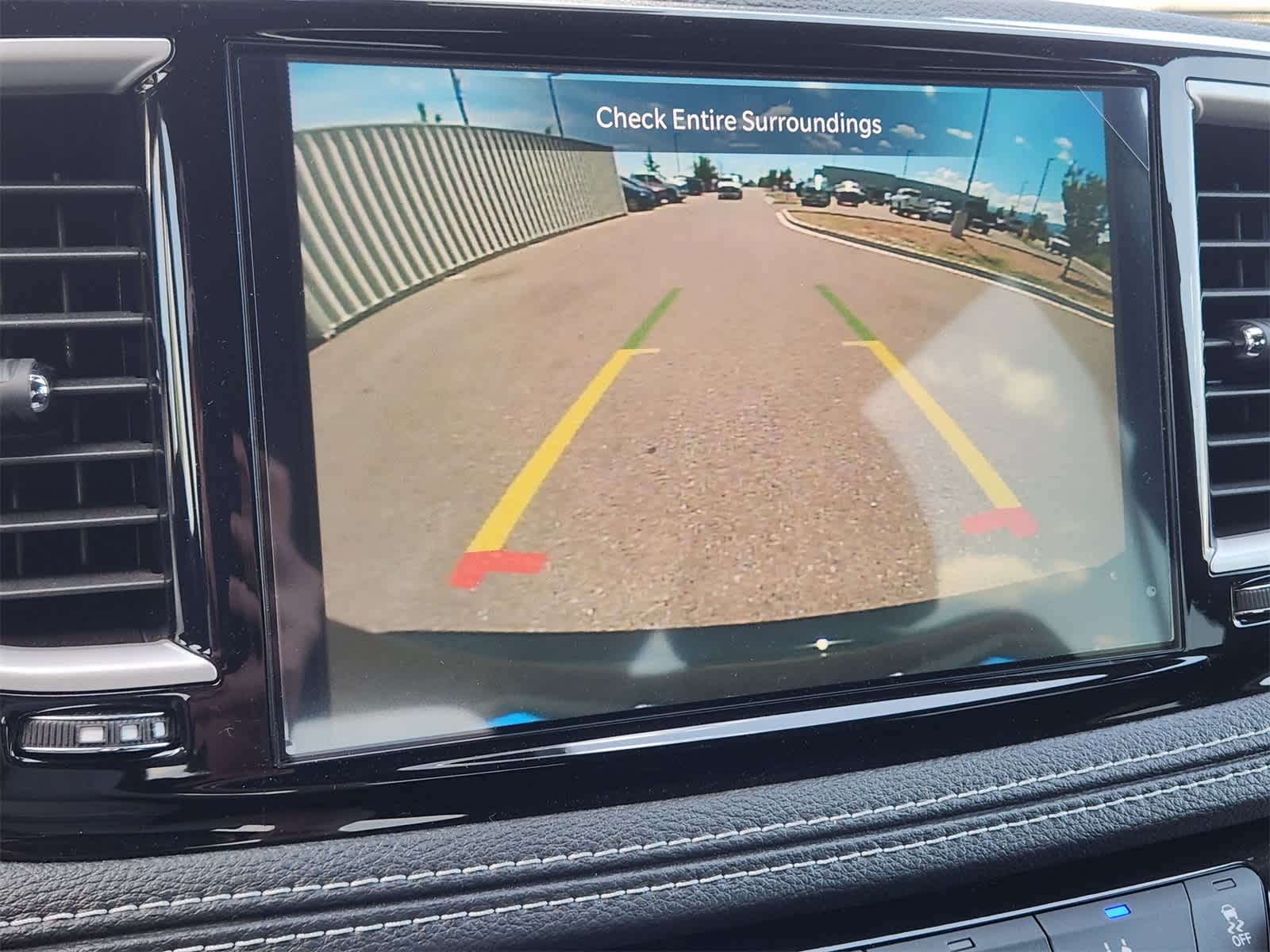 Thumbnail: 2025 Chrysler Pacifica - 15