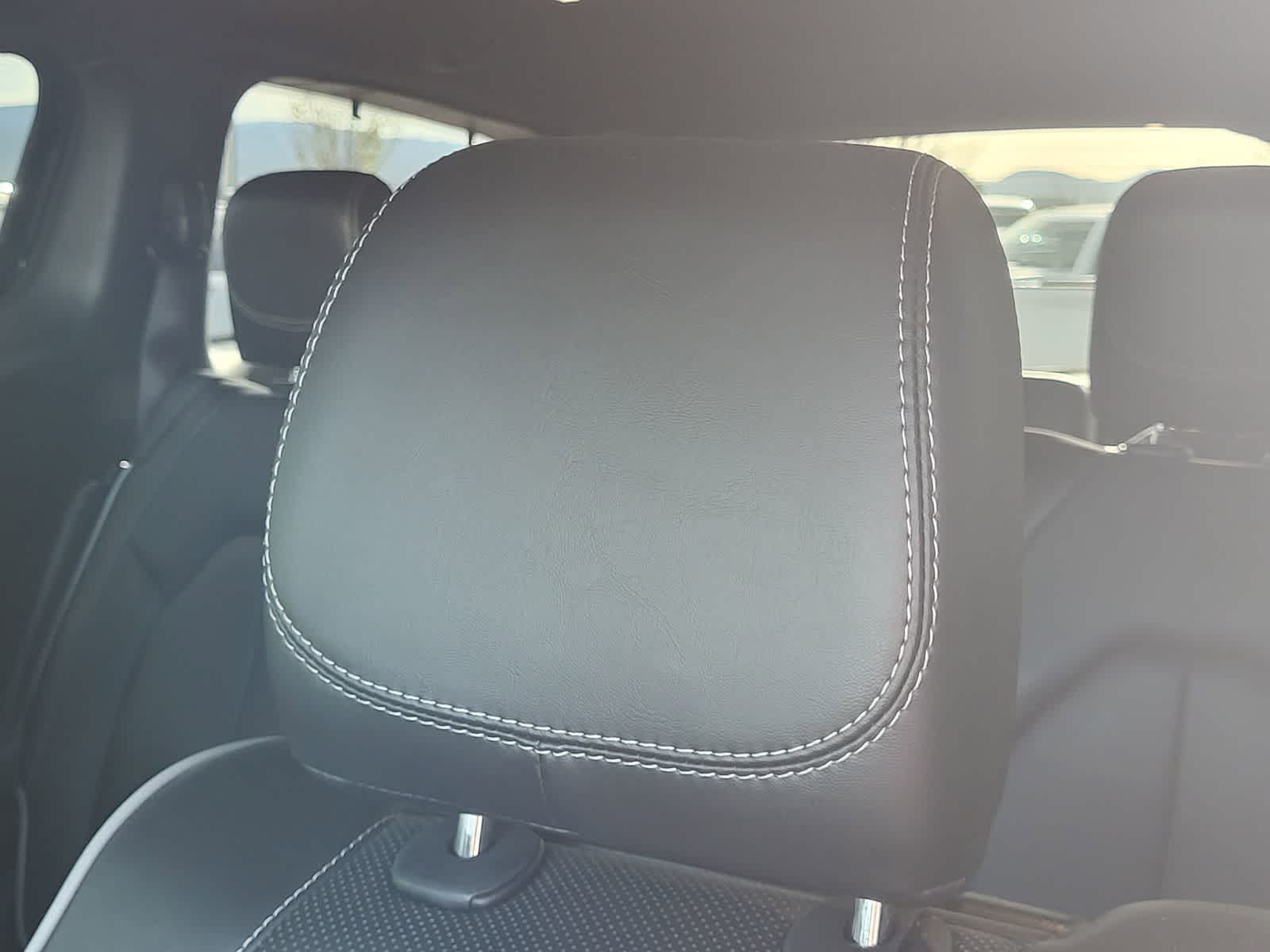 Thumbnail: 2023 Chrysler Pacifica - 14