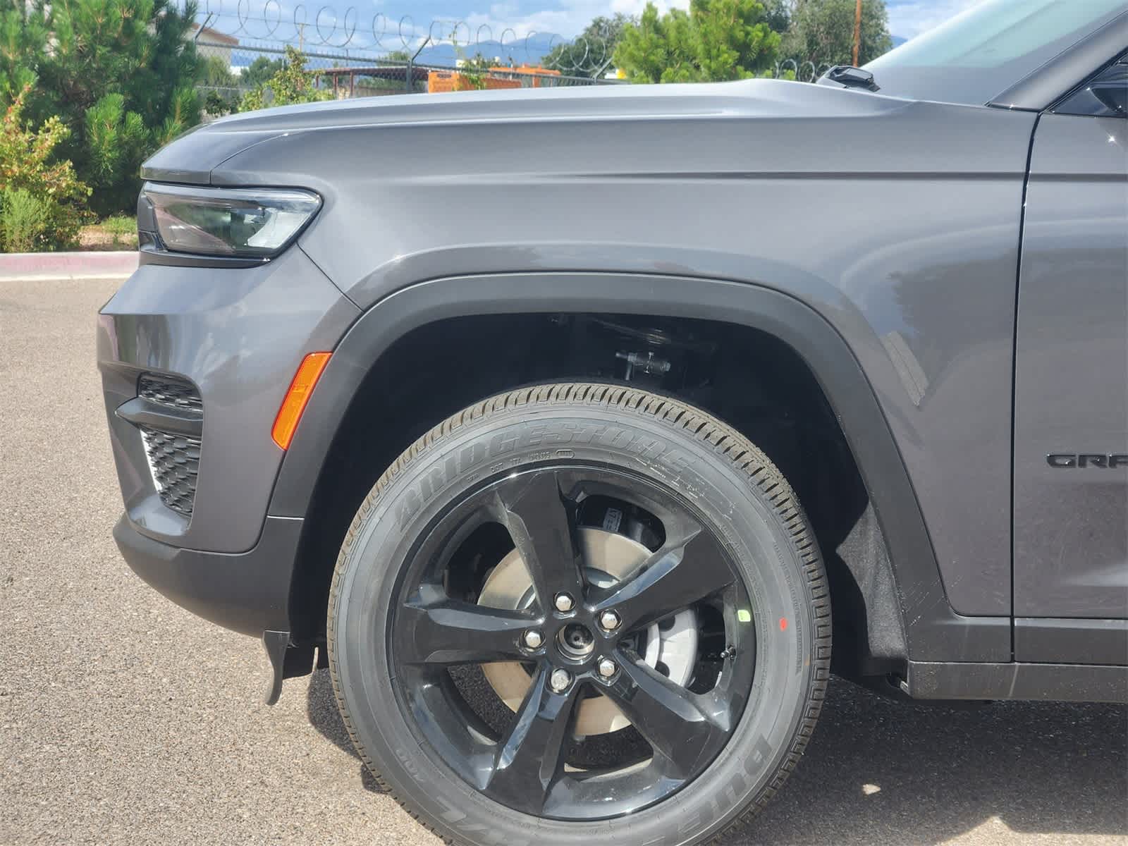 Thumbnail: 2025 Jeep Grand Cherokee - 9