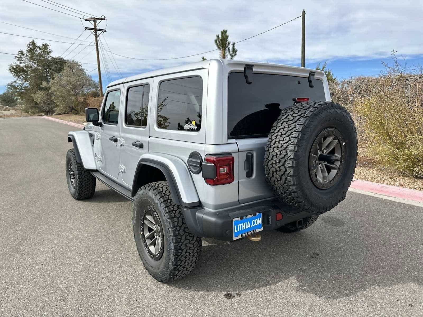 Thumbnail: 2024 Jeep Wrangler - 14