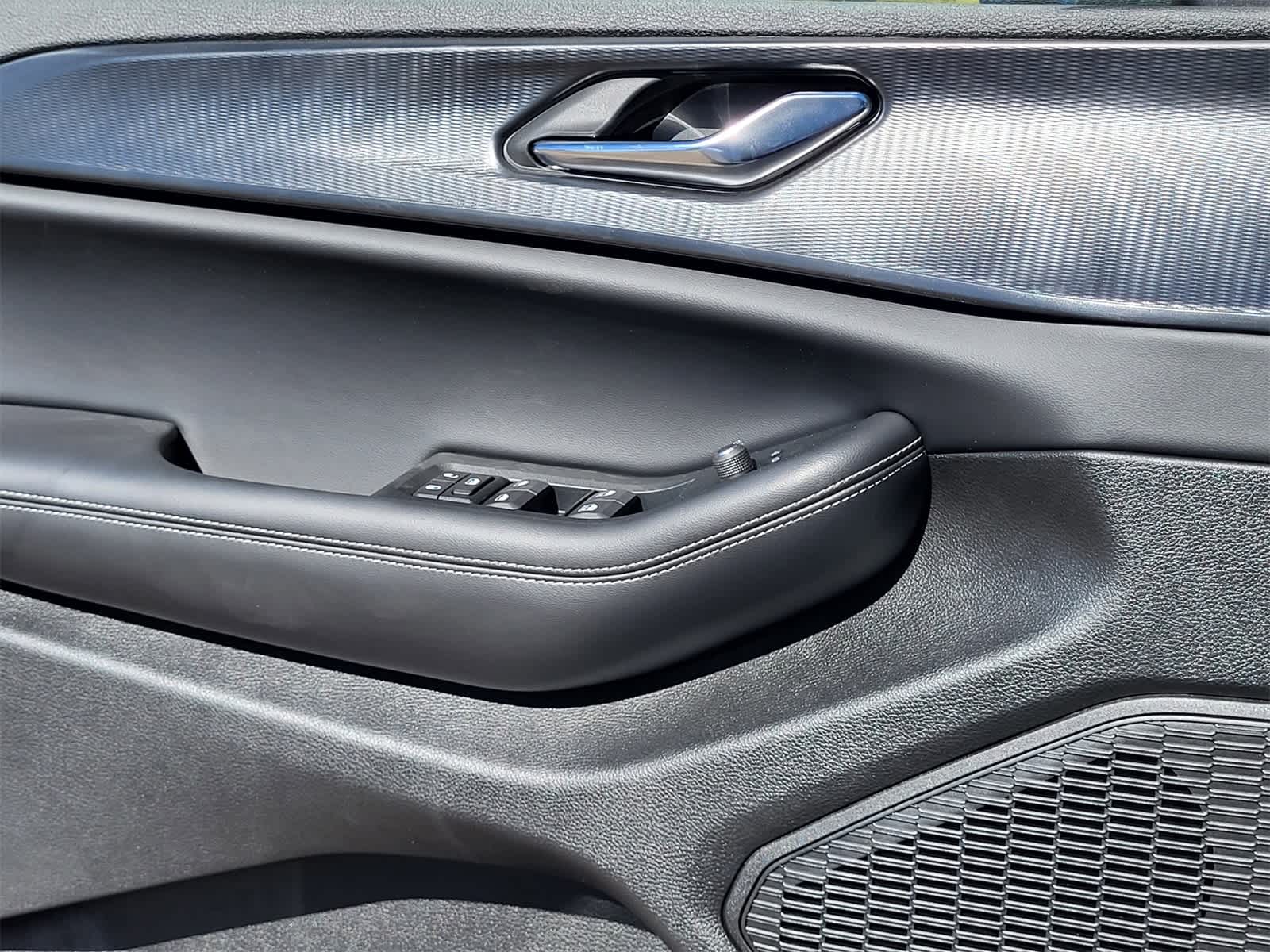 Thumbnail: 2025 Jeep Grand Cherokee - 16