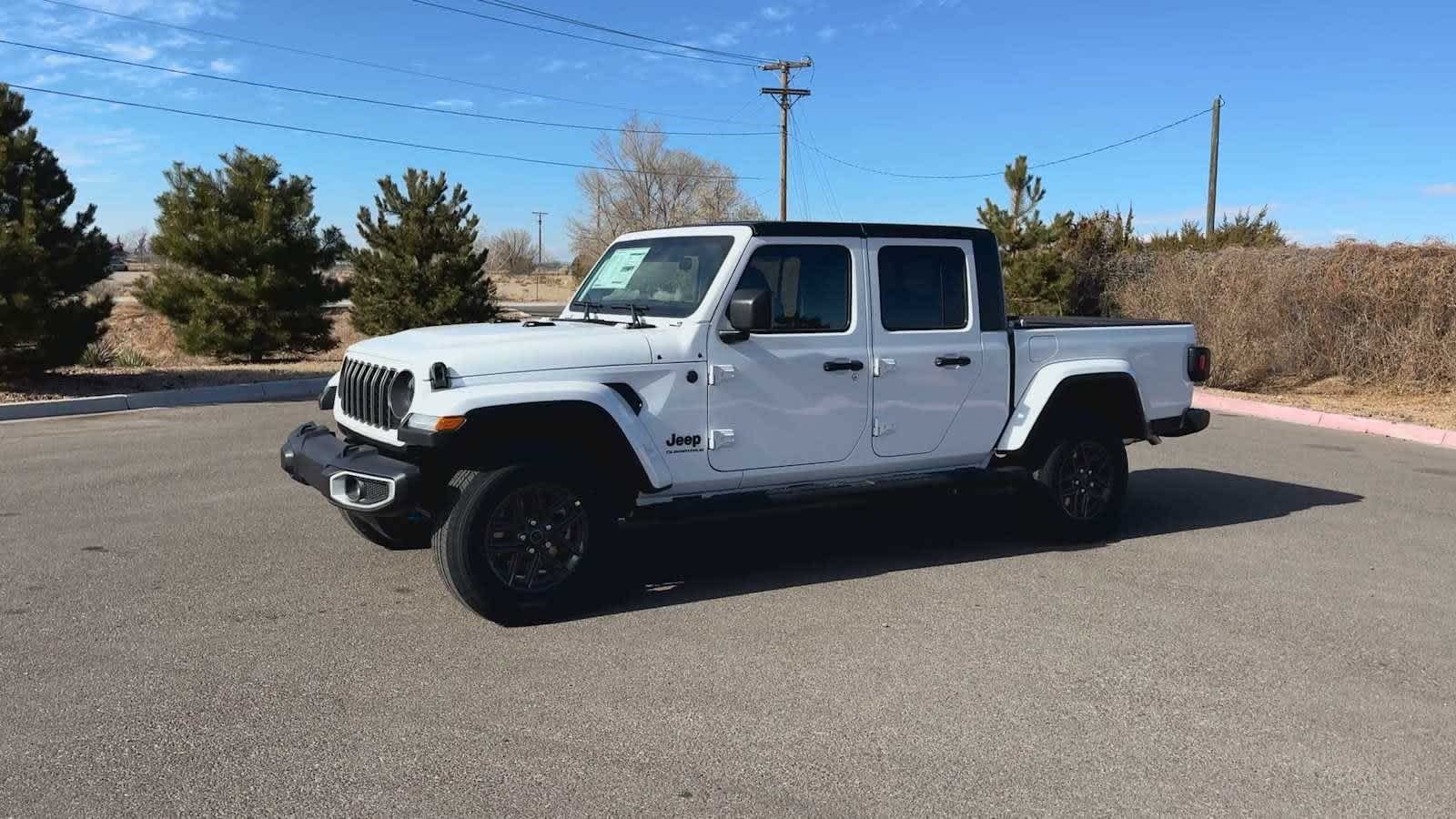 Thumbnail: 2025 Jeep Gladiator - 7