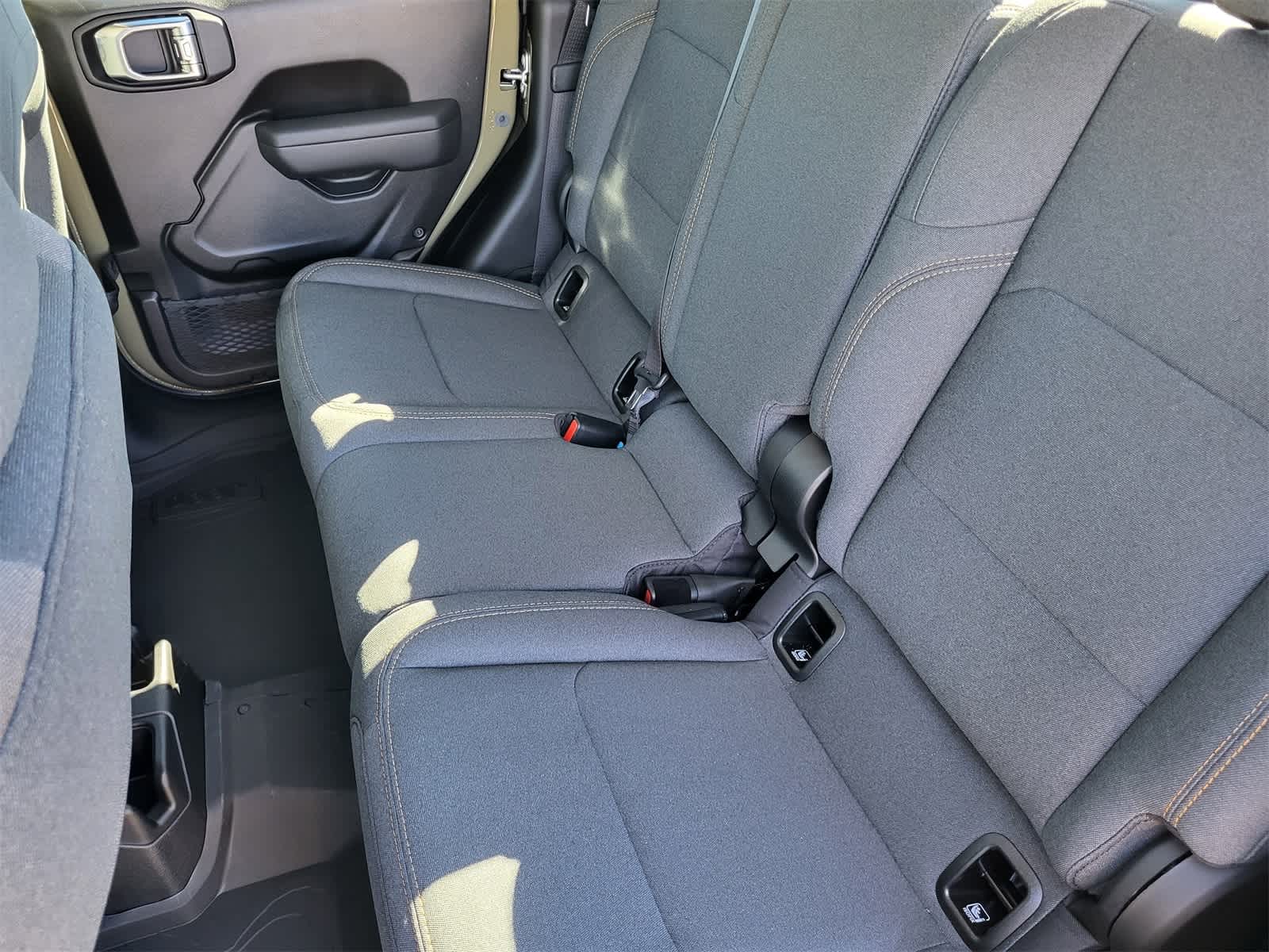 Thumbnail: 2025 Jeep Gladiator - 19