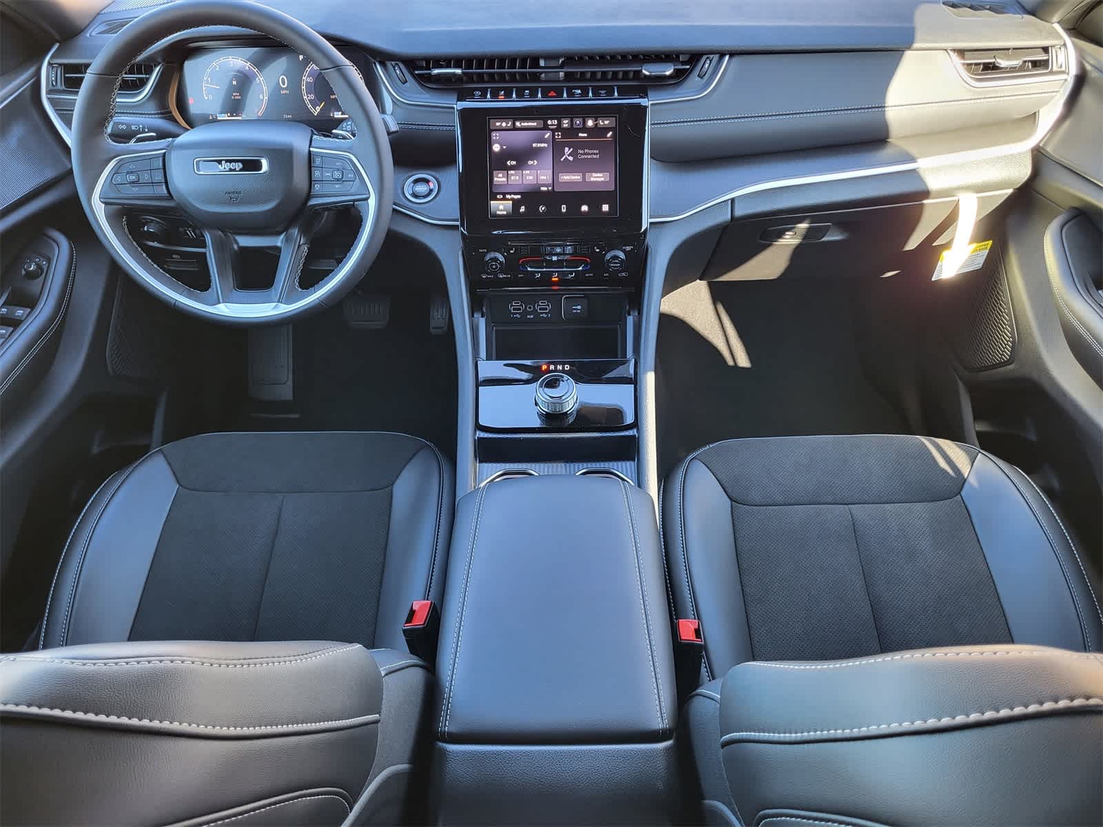 Thumbnail: 2025 Jeep Grand Cherokee L - 19