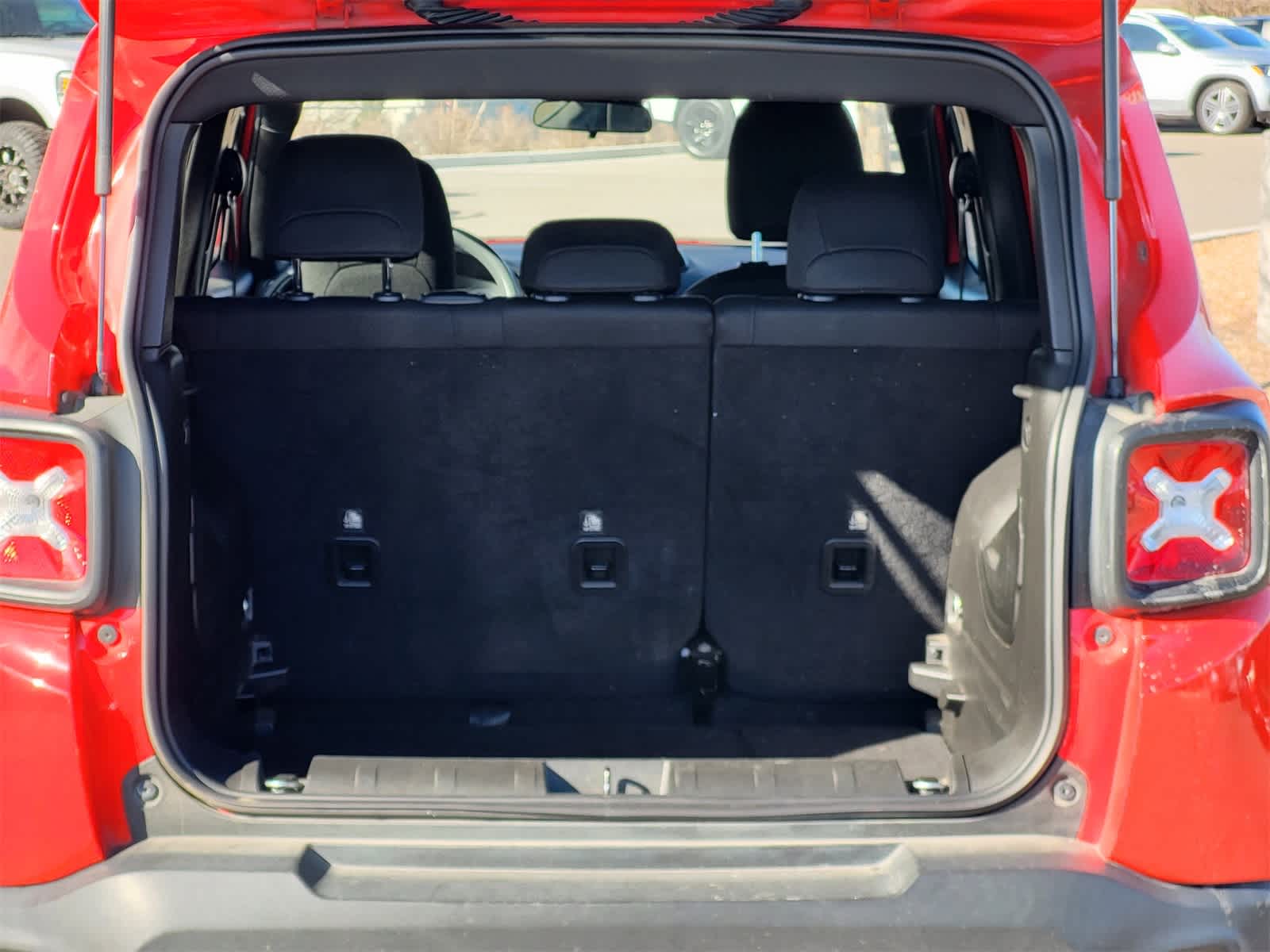 Thumbnail: 2022 Jeep Renegade - 30