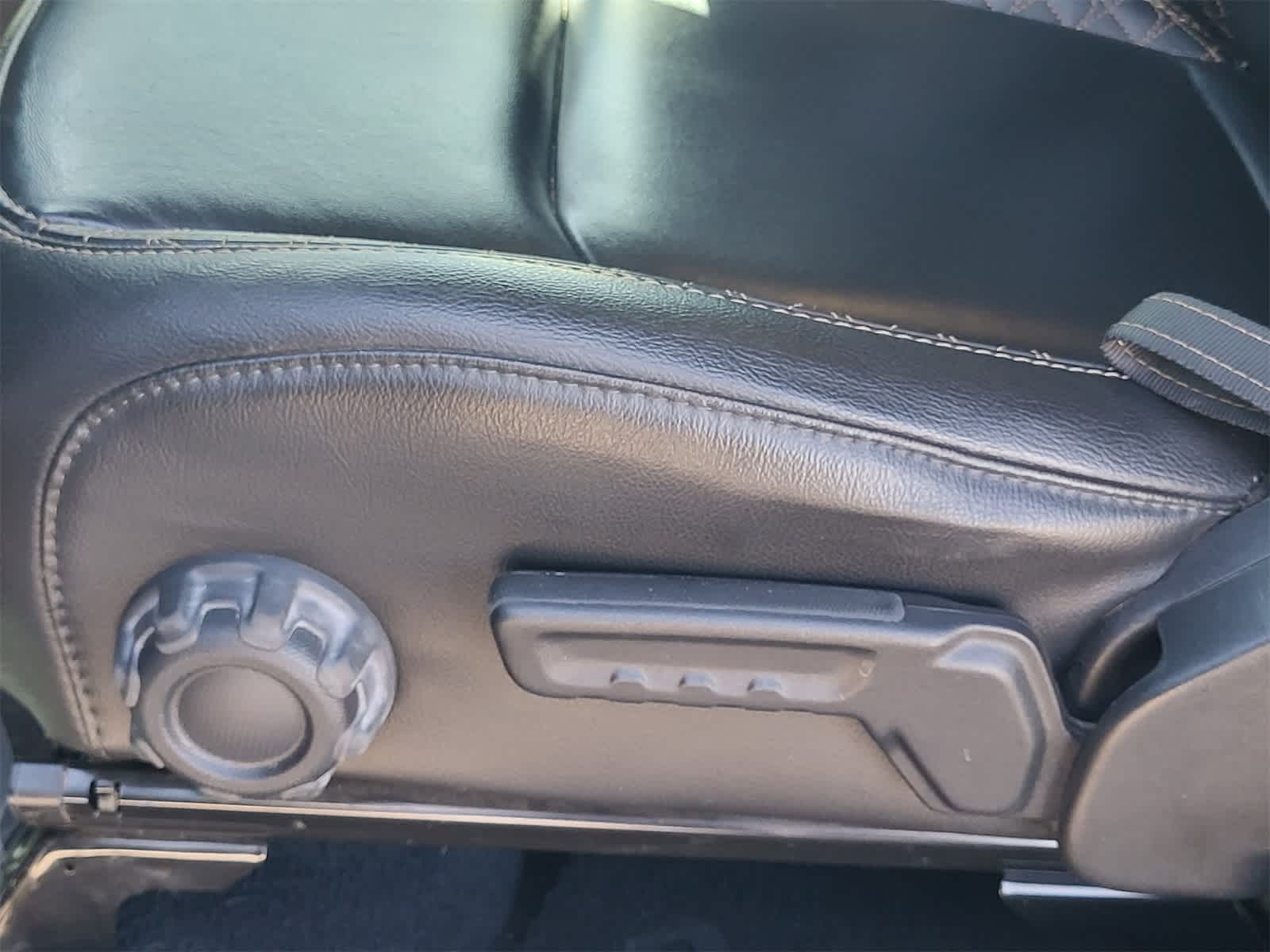 Thumbnail: 2021 Jeep Wrangler - 13