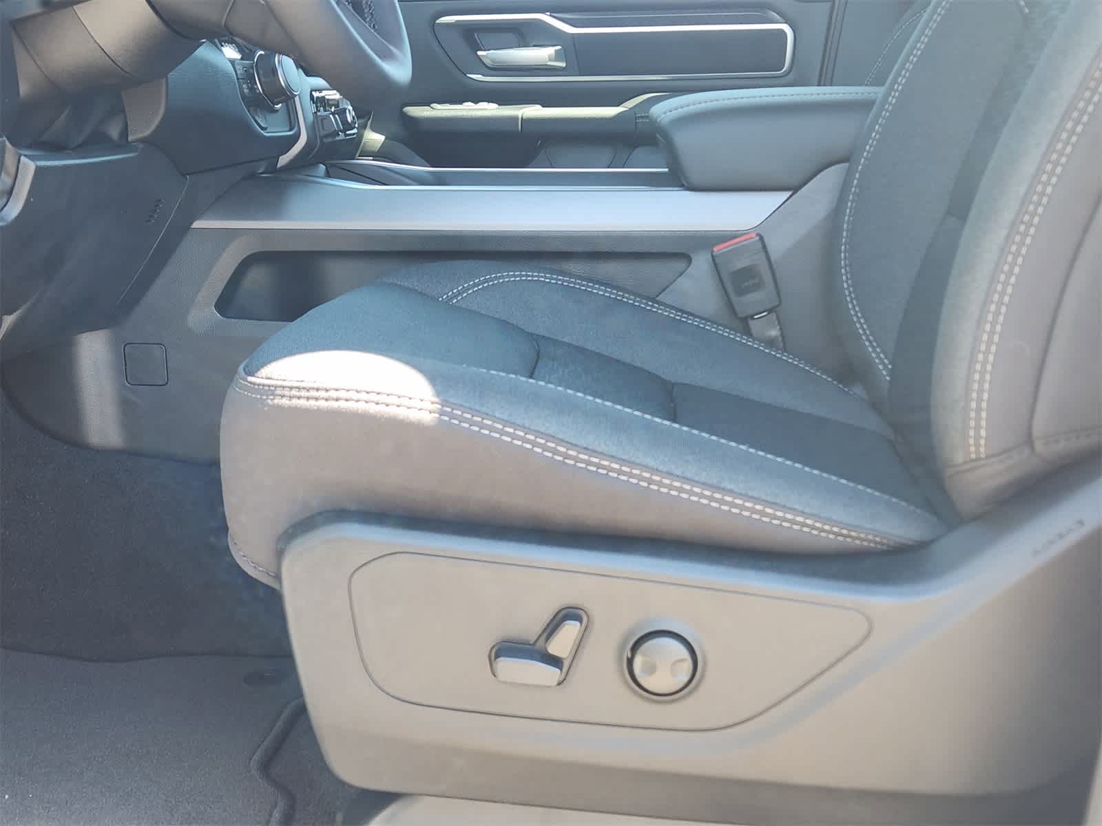 Thumbnail: 2026 RAM 1500 - 12