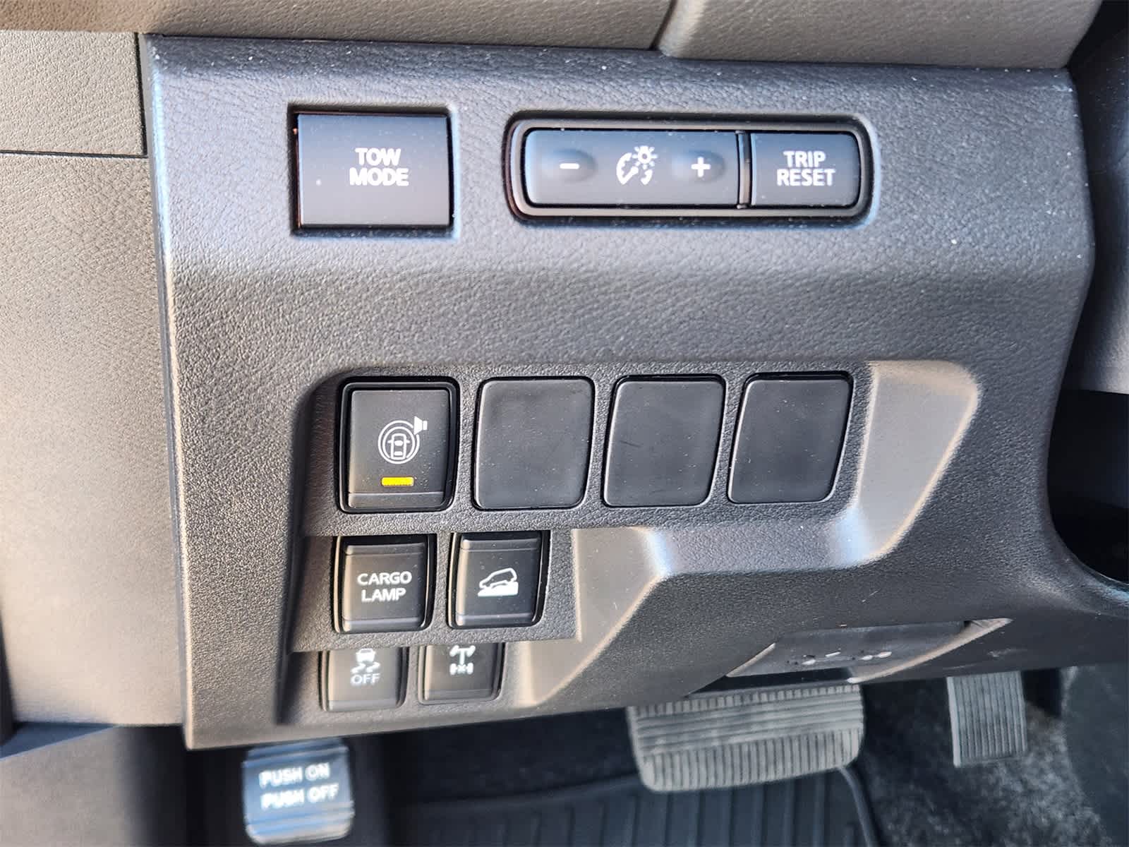 Thumbnail: 2025 Nissan Frontier - 15