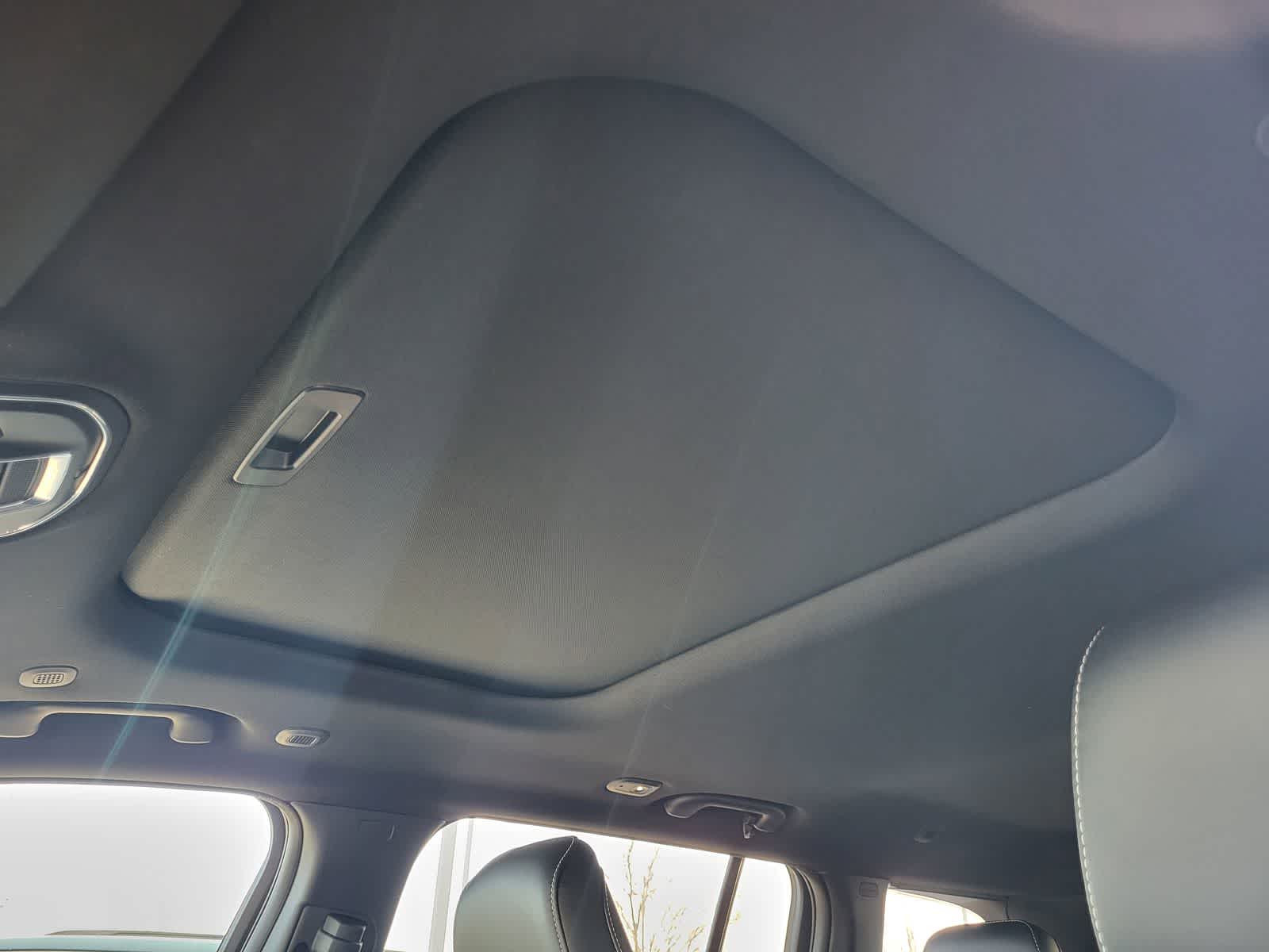 Thumbnail: 2026 Jeep Grand Cherokee - 12