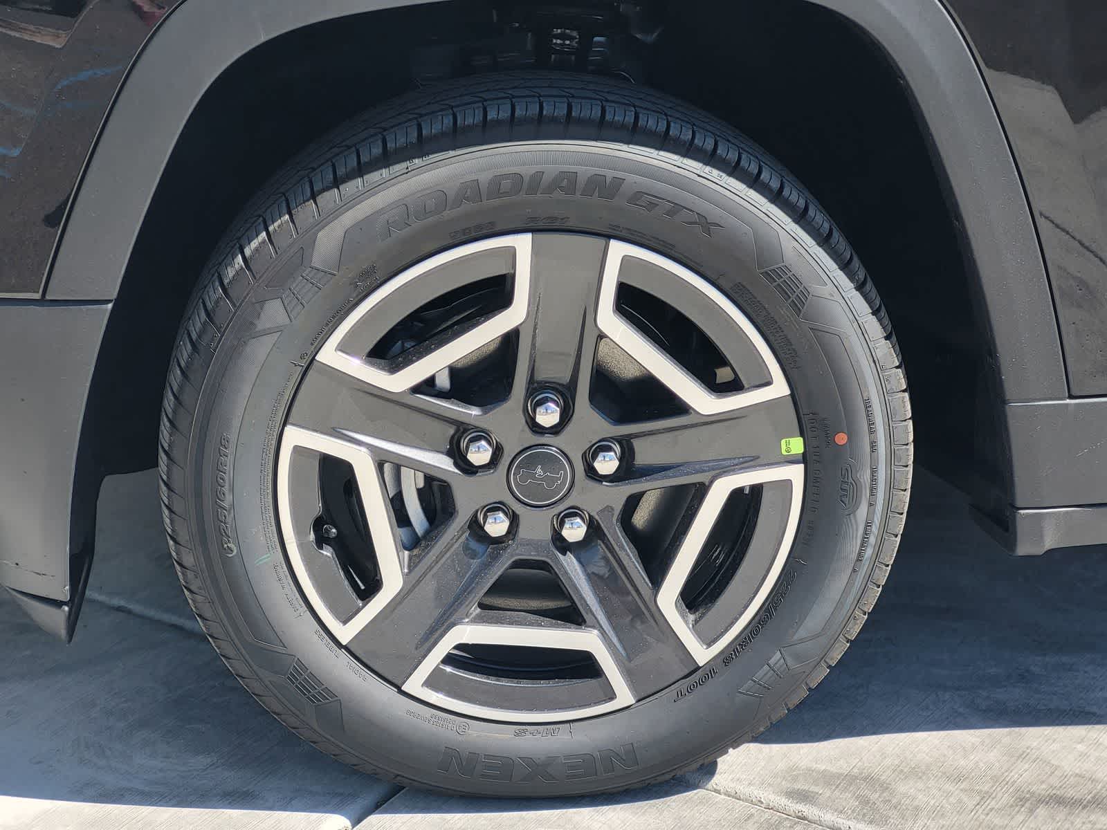 Thumbnail: 2026 Jeep Cherokee - 7