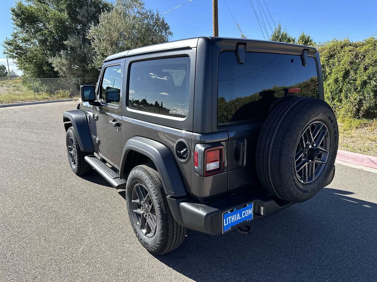Thumbnail: 2024 Jeep Wrangler - 14