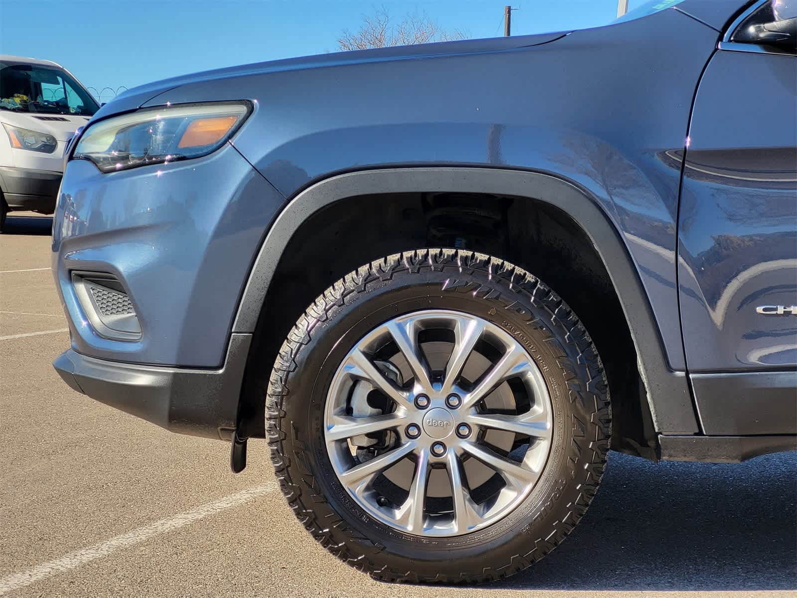 Thumbnail: 2021 Jeep Cherokee - 9