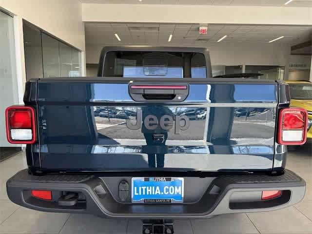 Thumbnail: 2025 Jeep Gladiator - 26