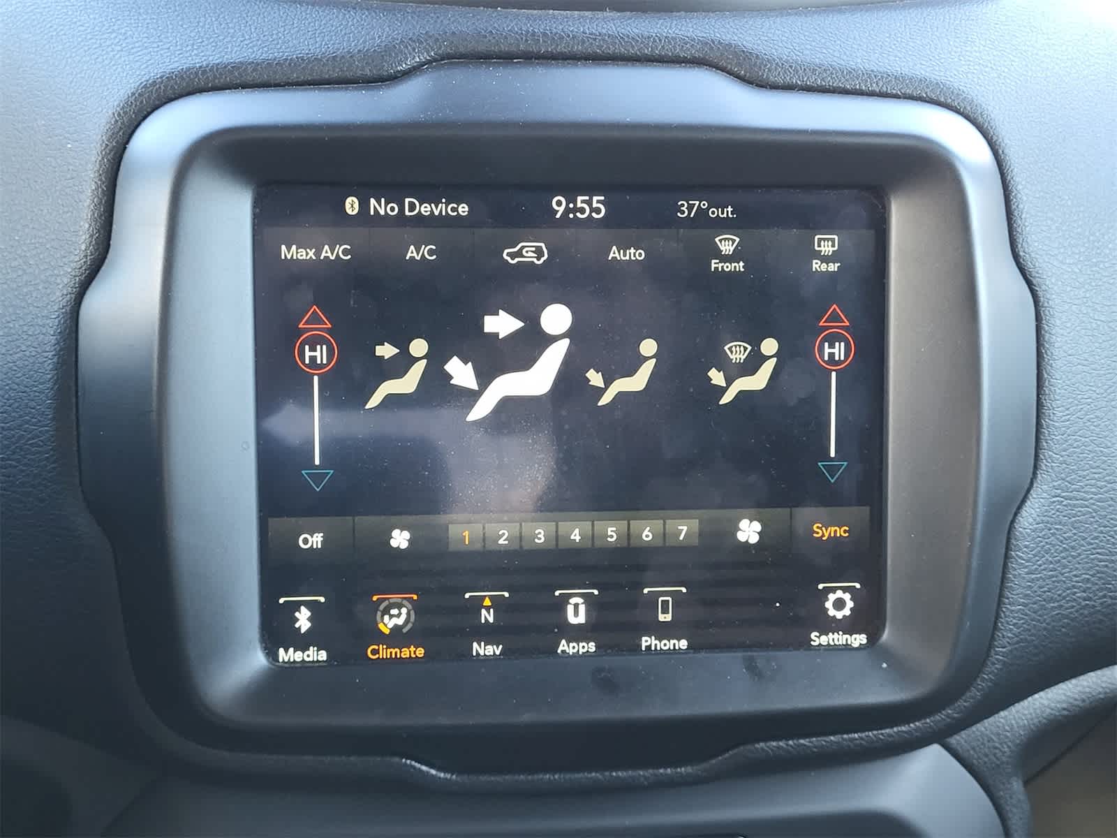 Thumbnail: 2022 Jeep Renegade - 19