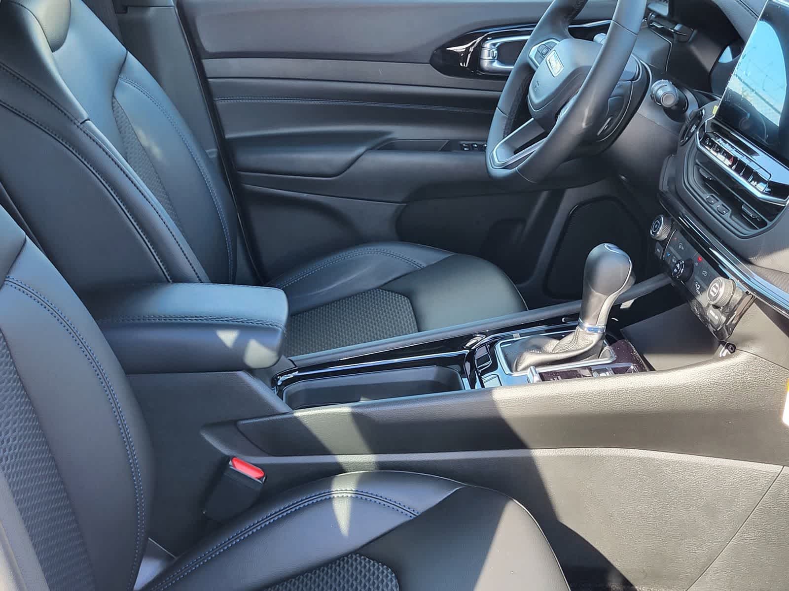 Thumbnail: 2026 Jeep Compass - 22