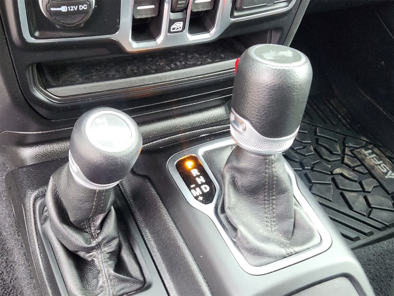 Thumbnail: 2021 Jeep Wrangler - 22