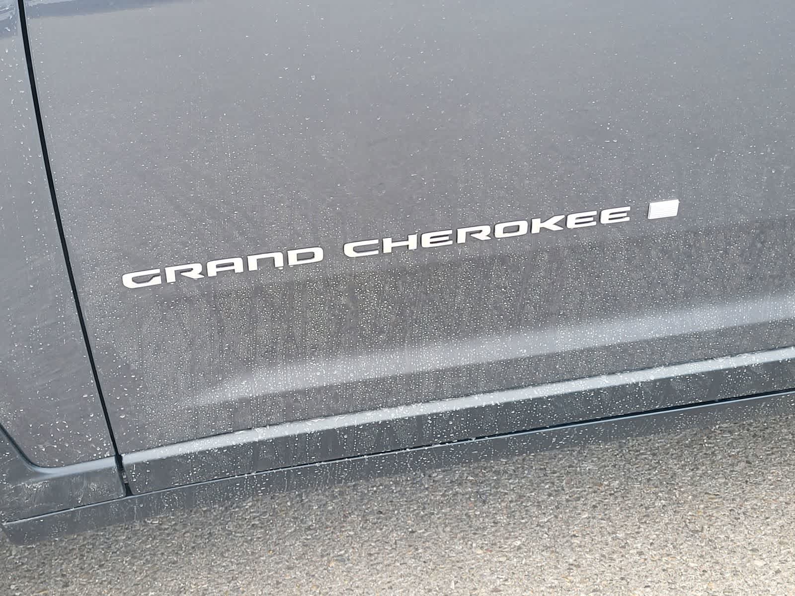 Thumbnail: 2026 Jeep Grand Cherokee - 10