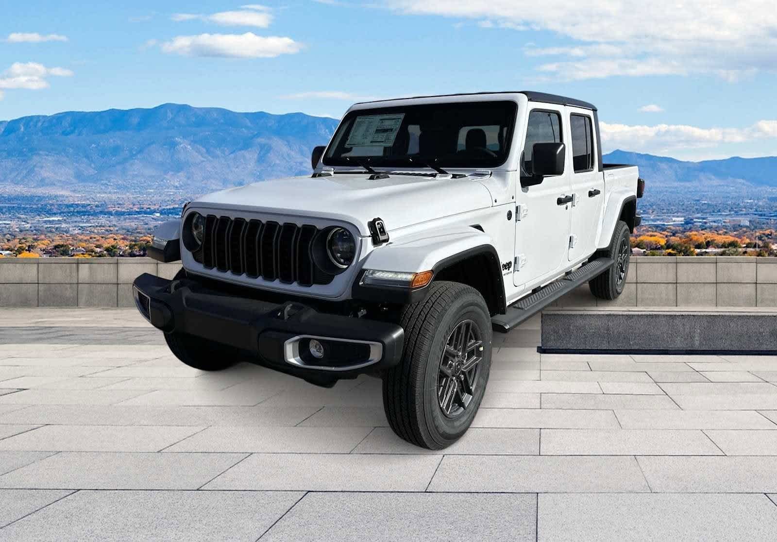 Thumbnail: 2025 Jeep Gladiator - 3
