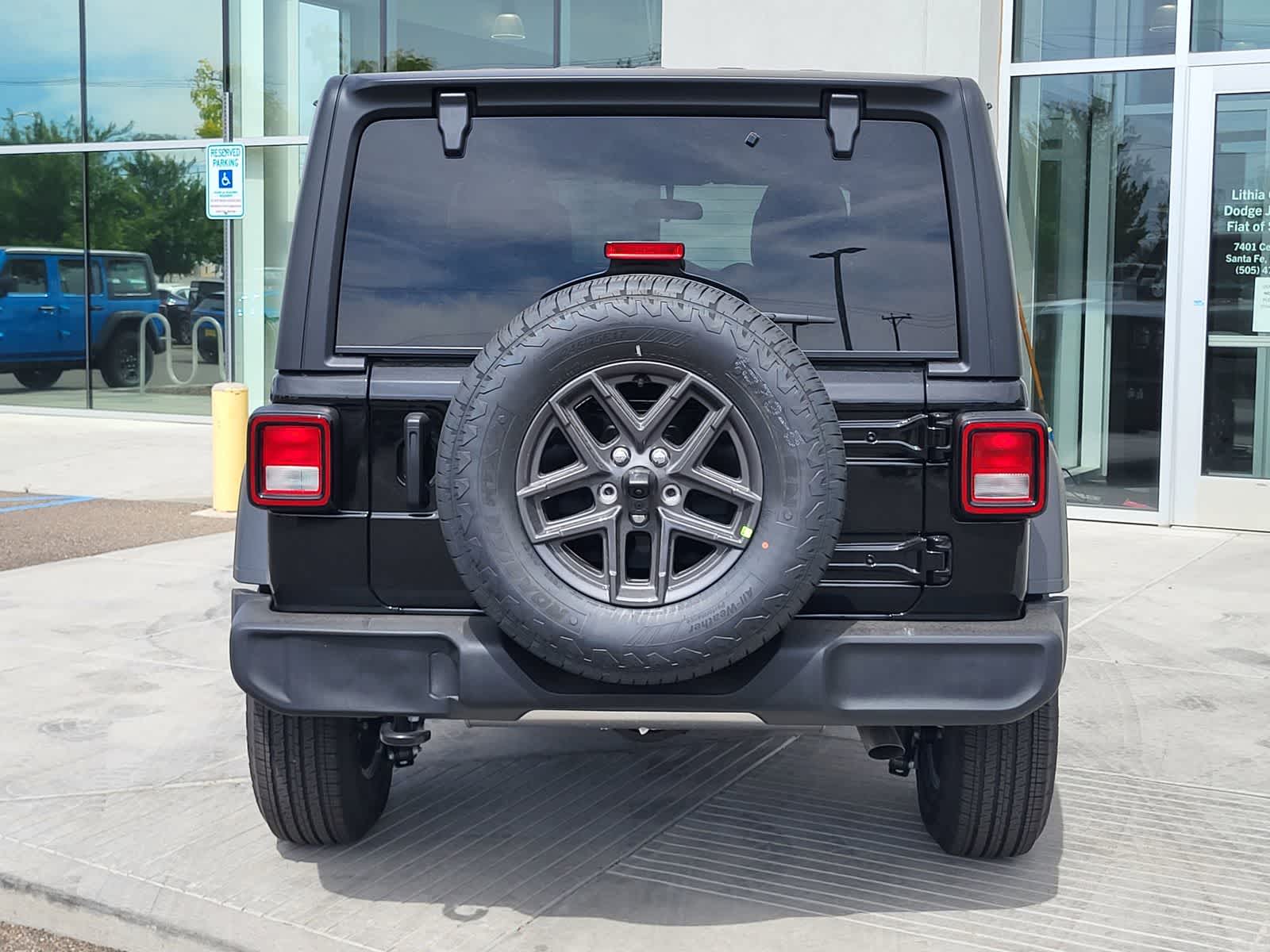 Thumbnail: 2026 Jeep Wrangler - 5