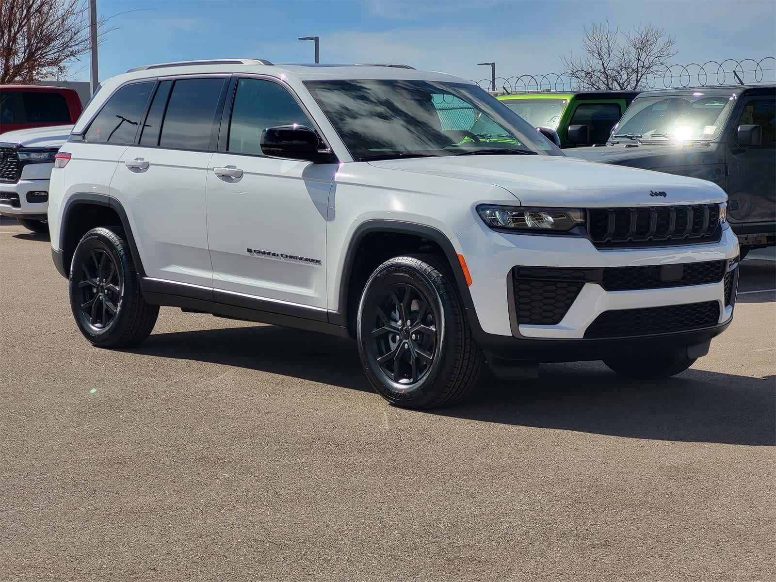 Thumbnail: 2026 Jeep Grand Cherokee - 3