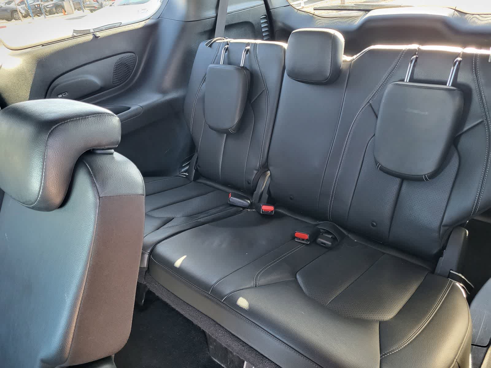 Thumbnail: 2020 Chrysler Pacifica - 28