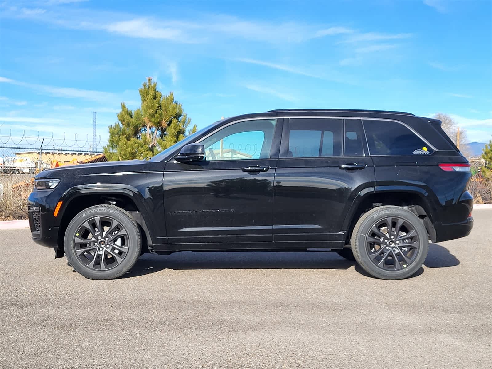 Thumbnail: 2026 Jeep Grand Cherokee - 7