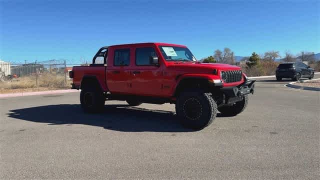 Thumbnail: 2025 Jeep Gladiator - 2