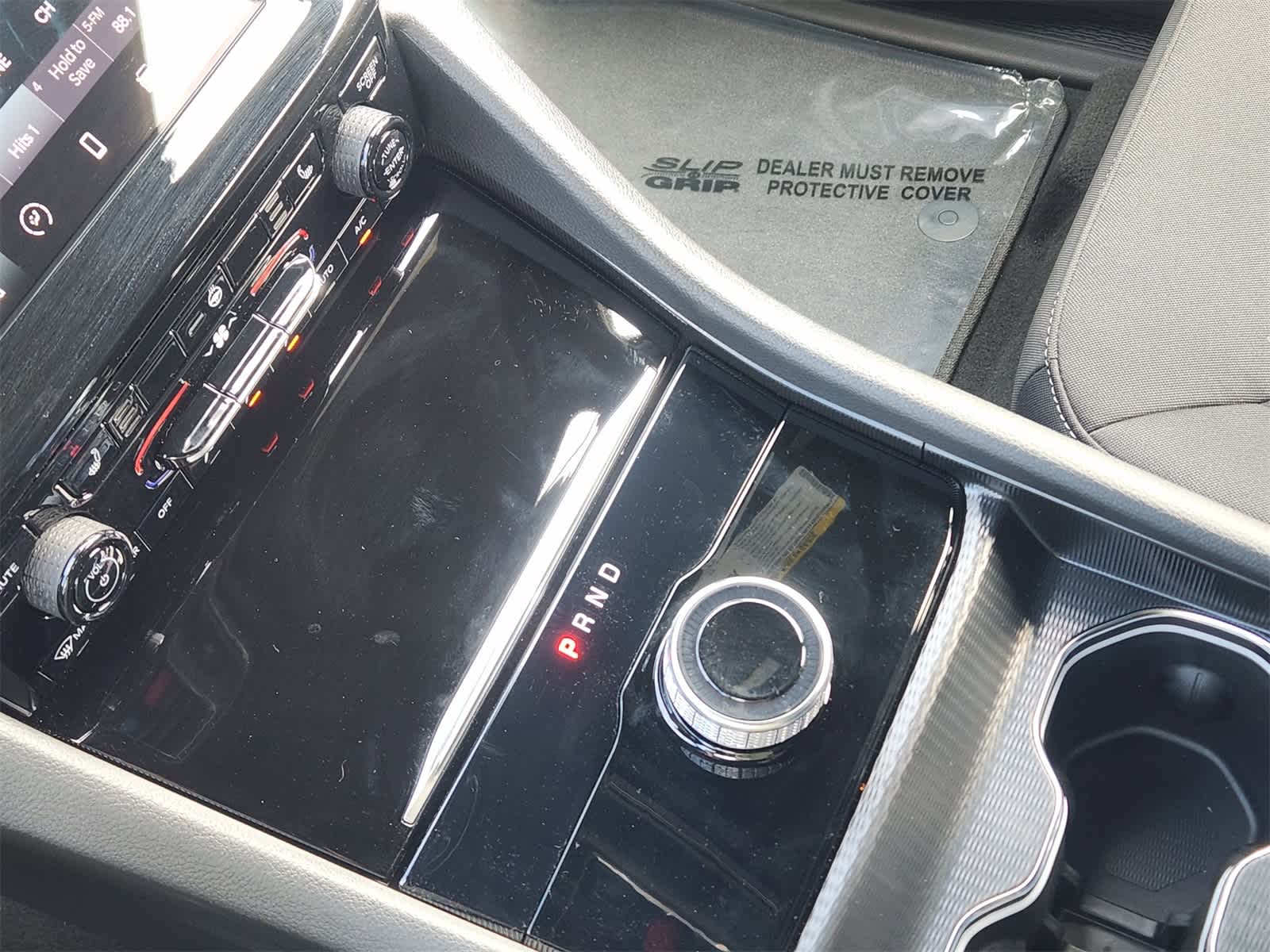 Thumbnail: 2025 Jeep Grand Cherokee - 16