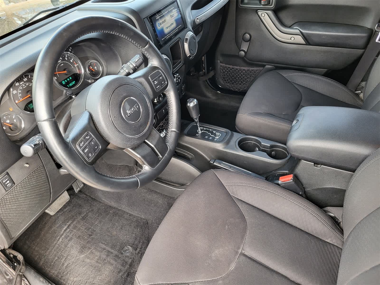 Thumbnail: 2016 Jeep Wrangler - 12