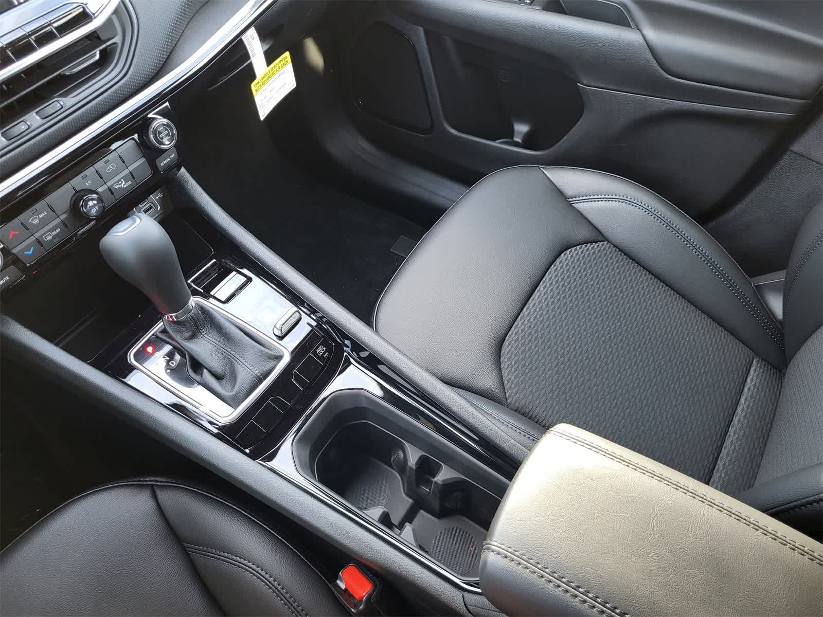 Thumbnail: 2026 Jeep Compass - 15