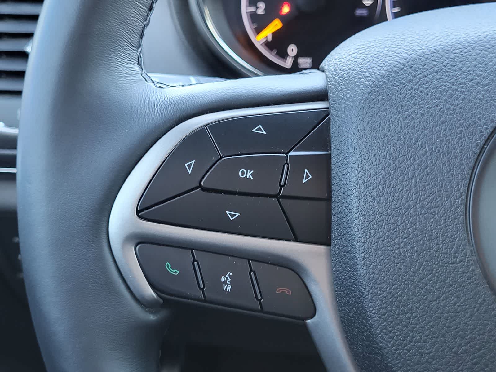 Thumbnail: 2018 Jeep Grand Cherokee - 16