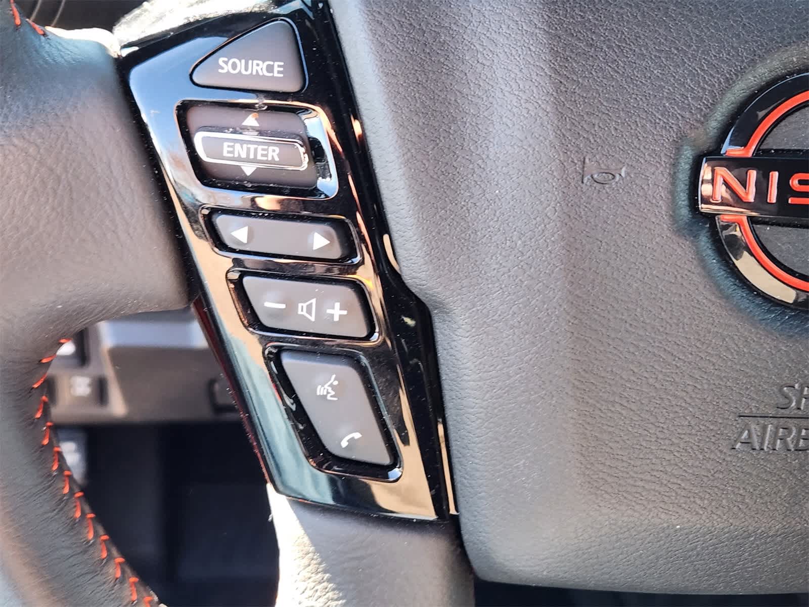 Thumbnail: 2025 Nissan Frontier - 16