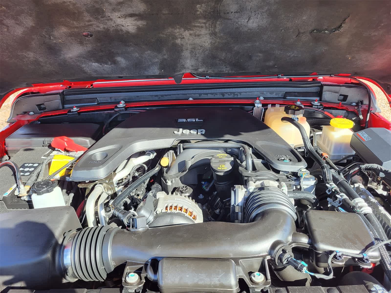 Thumbnail: 2021 Jeep Gladiator - 29