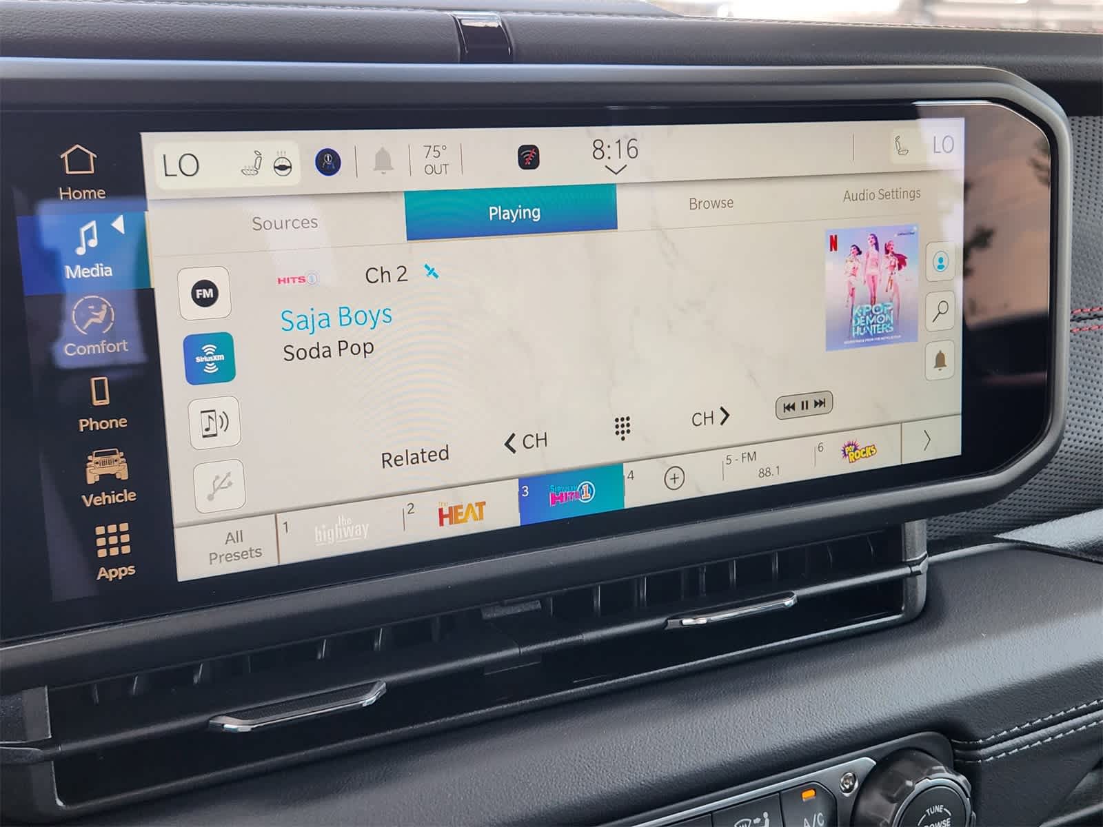 Thumbnail: 2025 Jeep Gladiator - 14