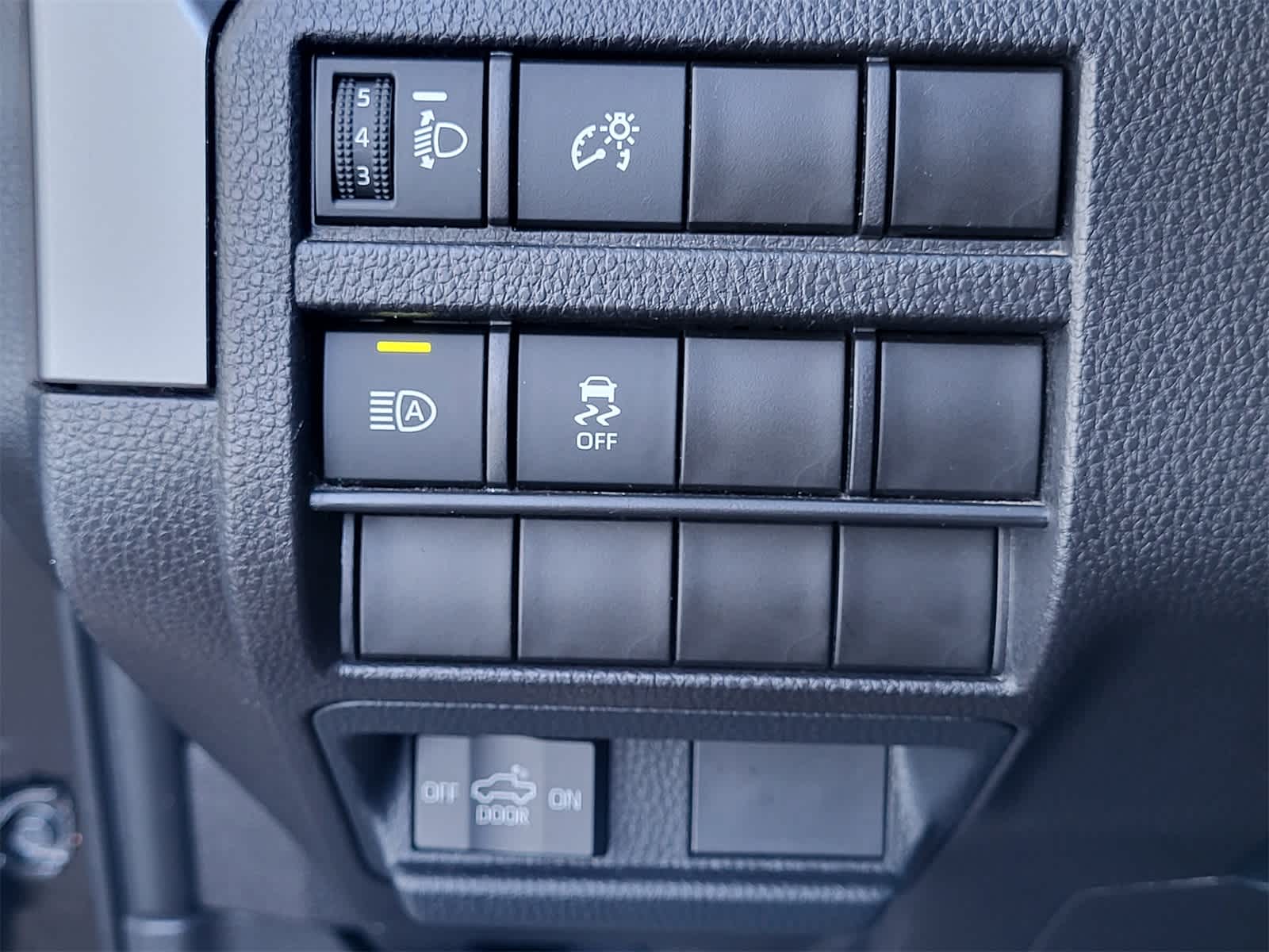 Thumbnail: 2025 Toyota Tacoma - 20