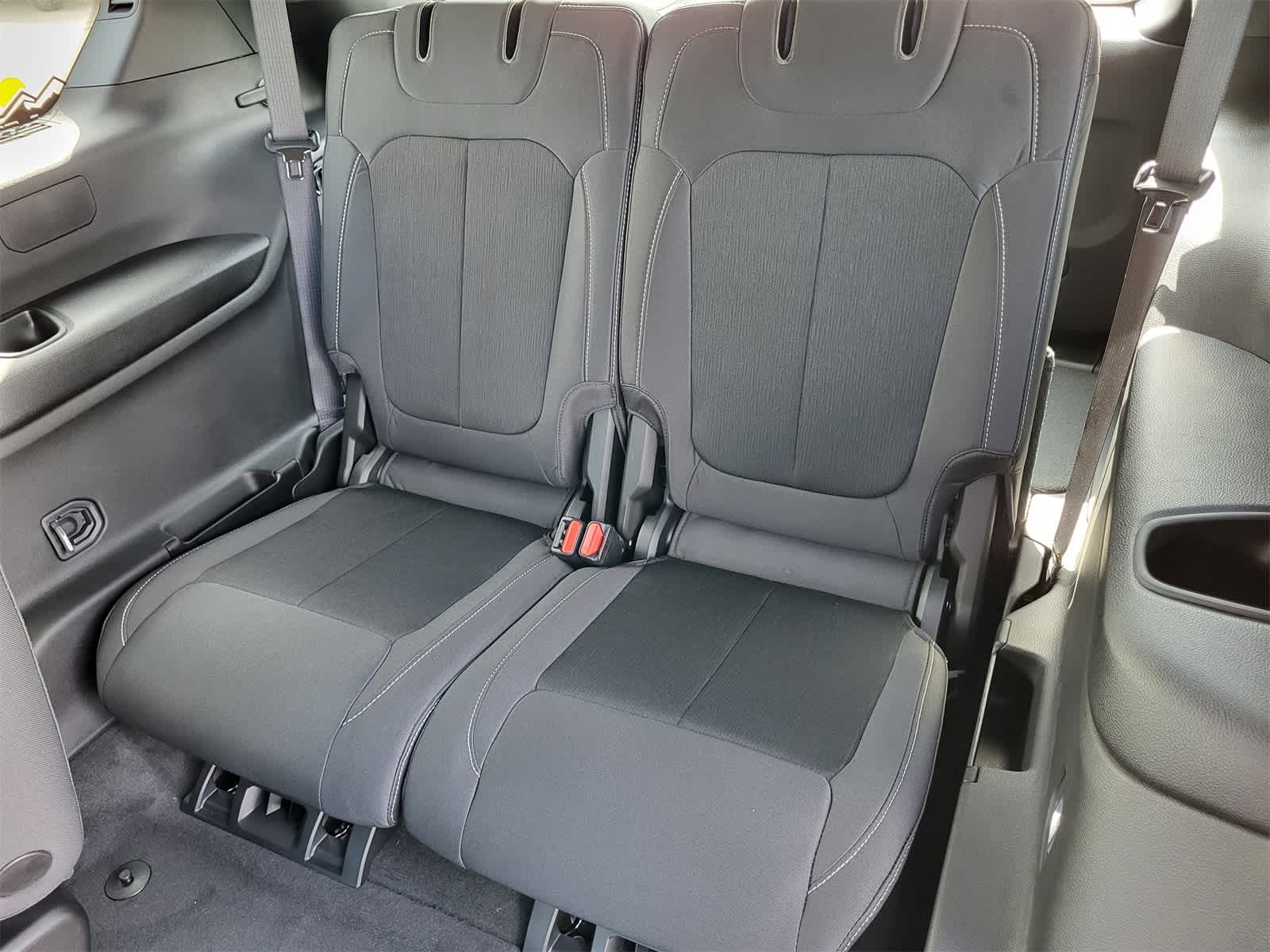 Thumbnail: 2025 Jeep Grand Cherokee L - 22