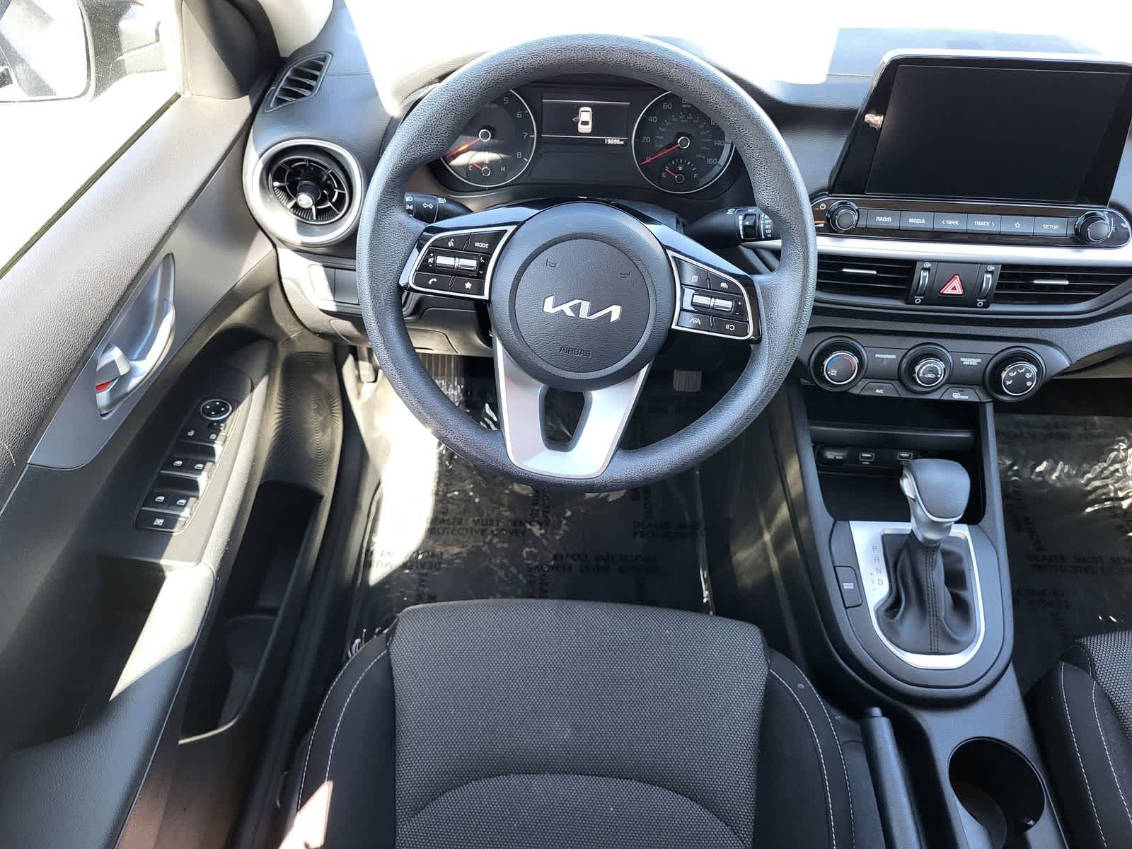 Thumbnail: 2024 Kia Forte - 23