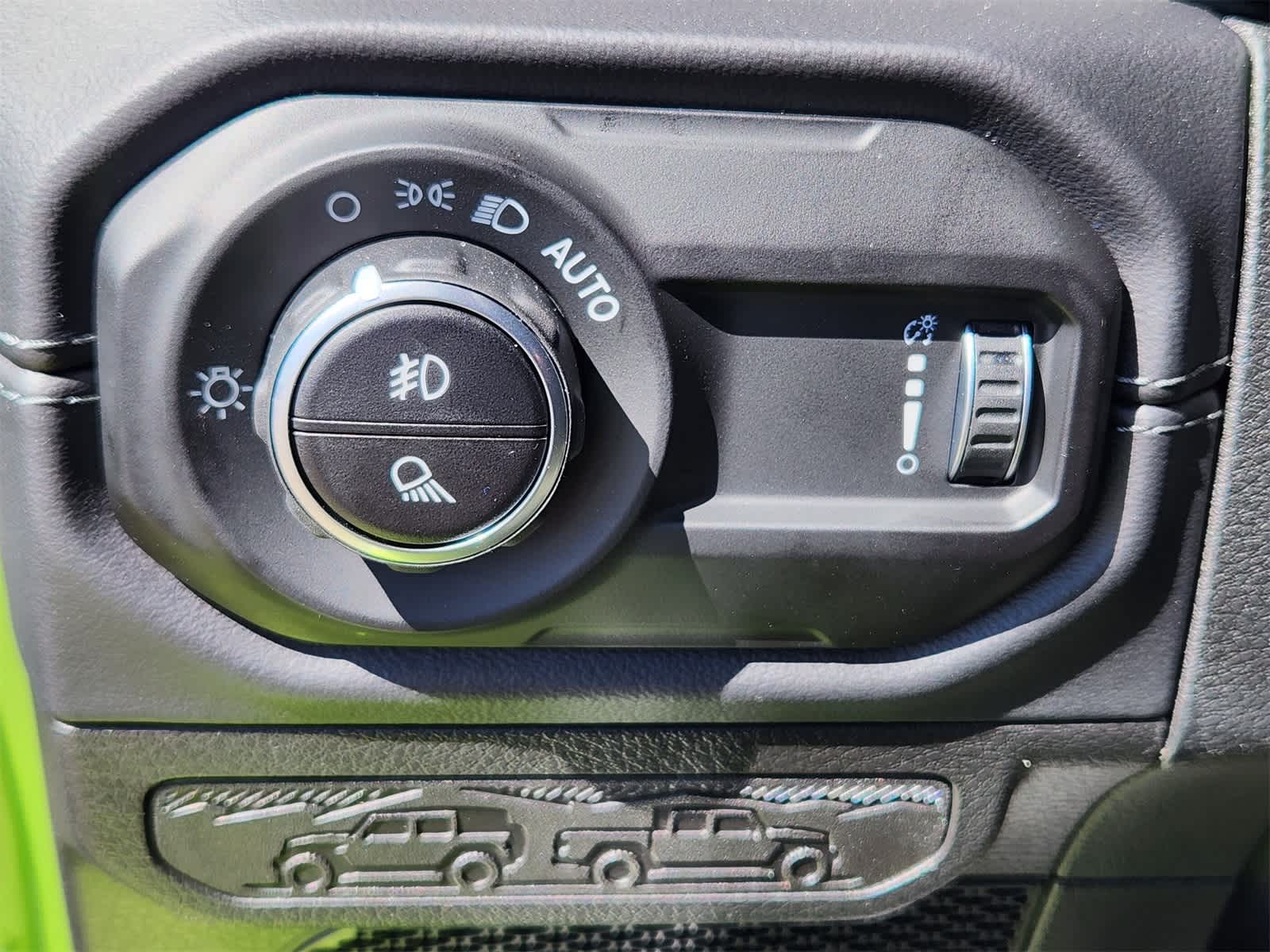 Thumbnail: 2025 Jeep Gladiator - 20