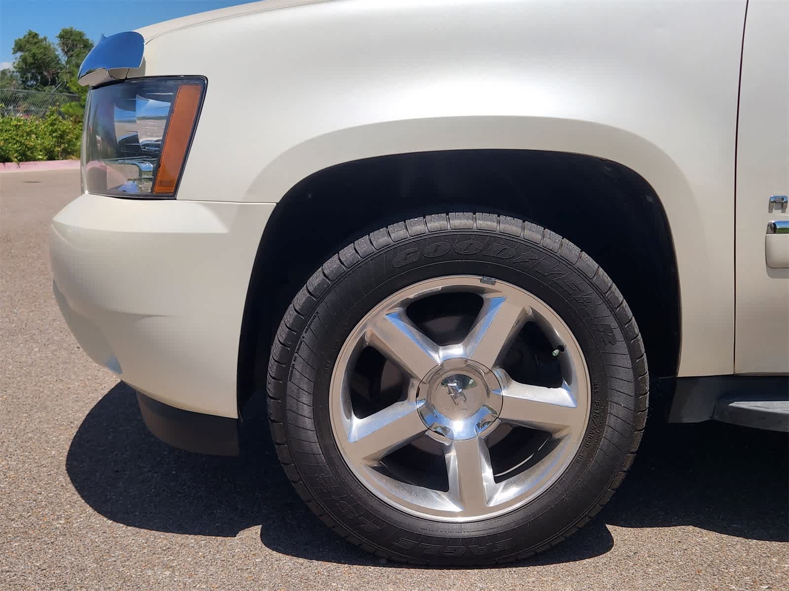Thumbnail: 2011 Chevrolet Avalanche 1500 - 9