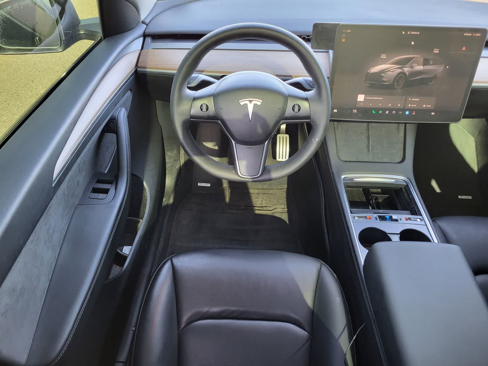 Thumbnail: 2023 Tesla Model Y - 19