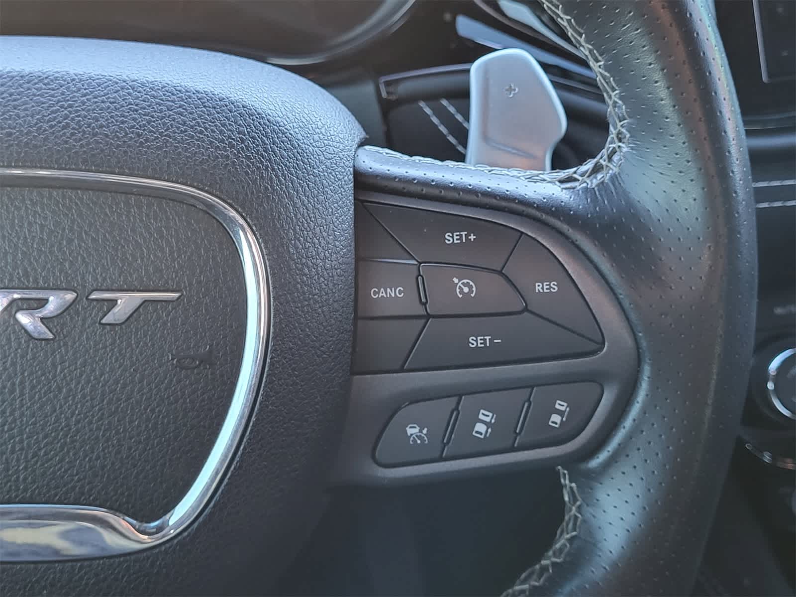 Thumbnail: 2021 Dodge Durango - 25