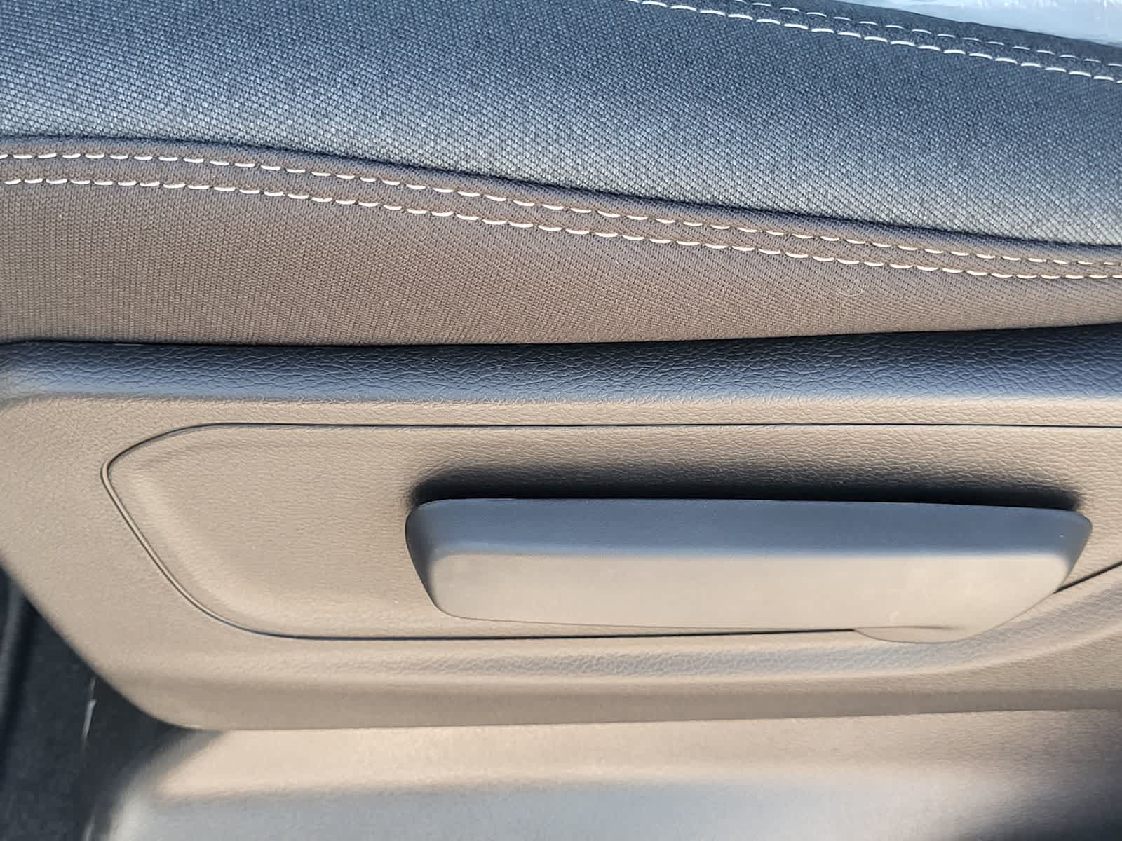 Thumbnail: 2026 RAM 1500 - 11