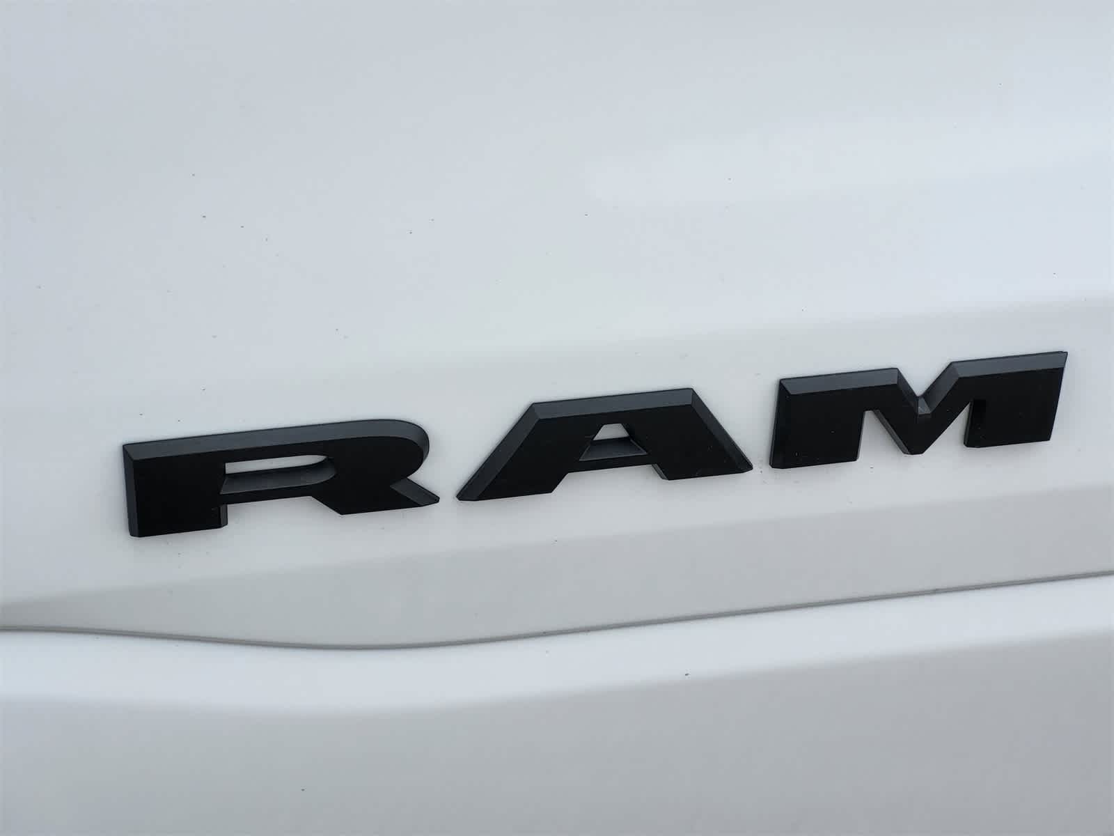 Thumbnail: 2026 RAM 1500 - 10