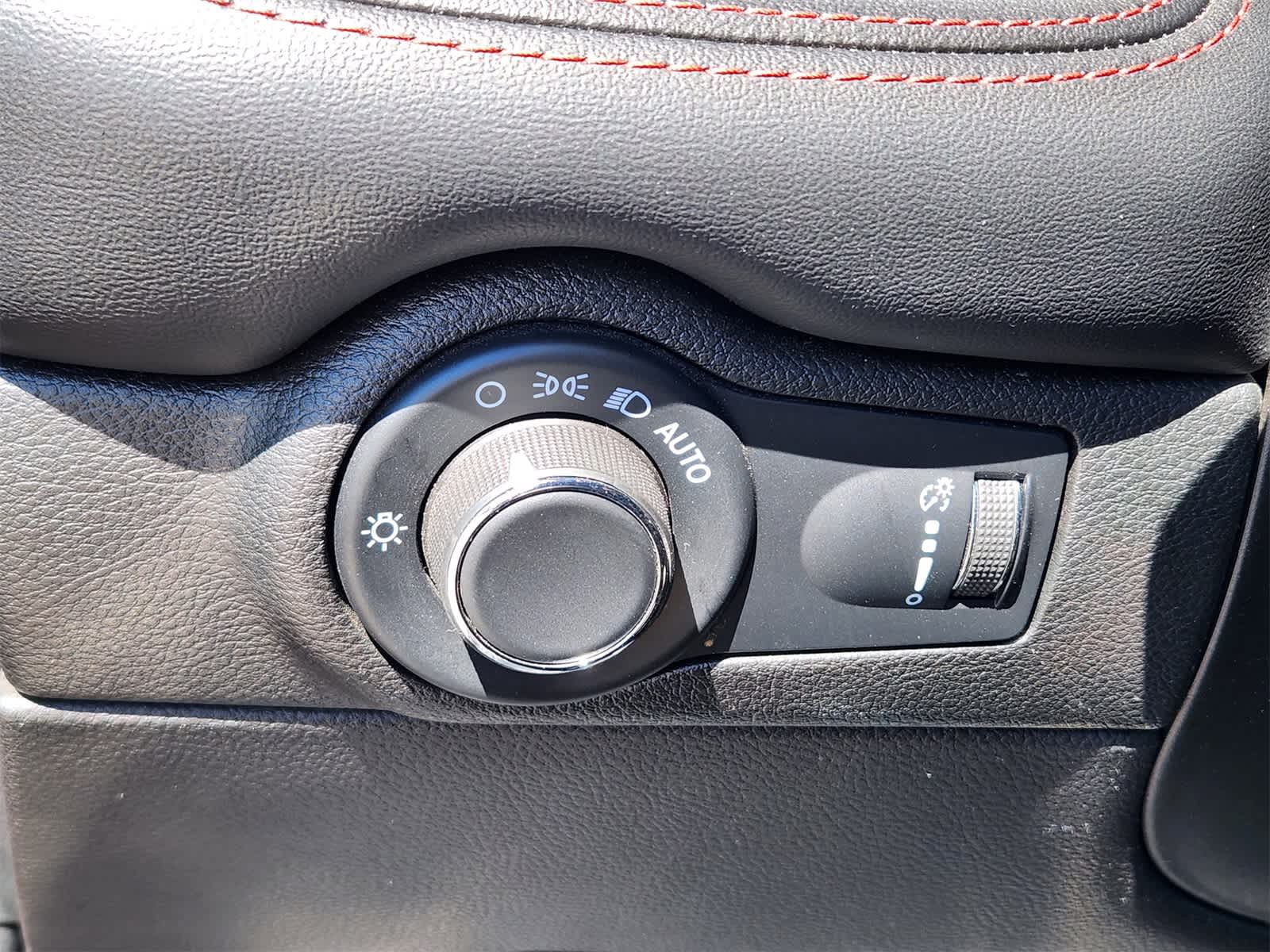 Thumbnail: 2023 Dodge Durango - 20