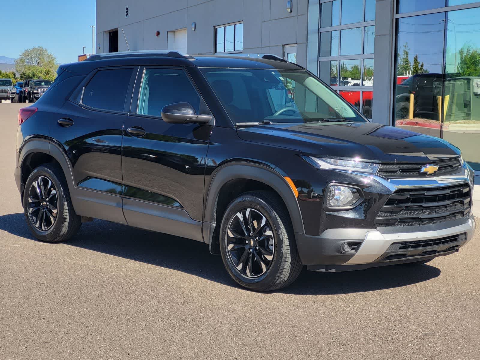 Thumbnail: 2022 Chevrolet TrailBlazer - 3