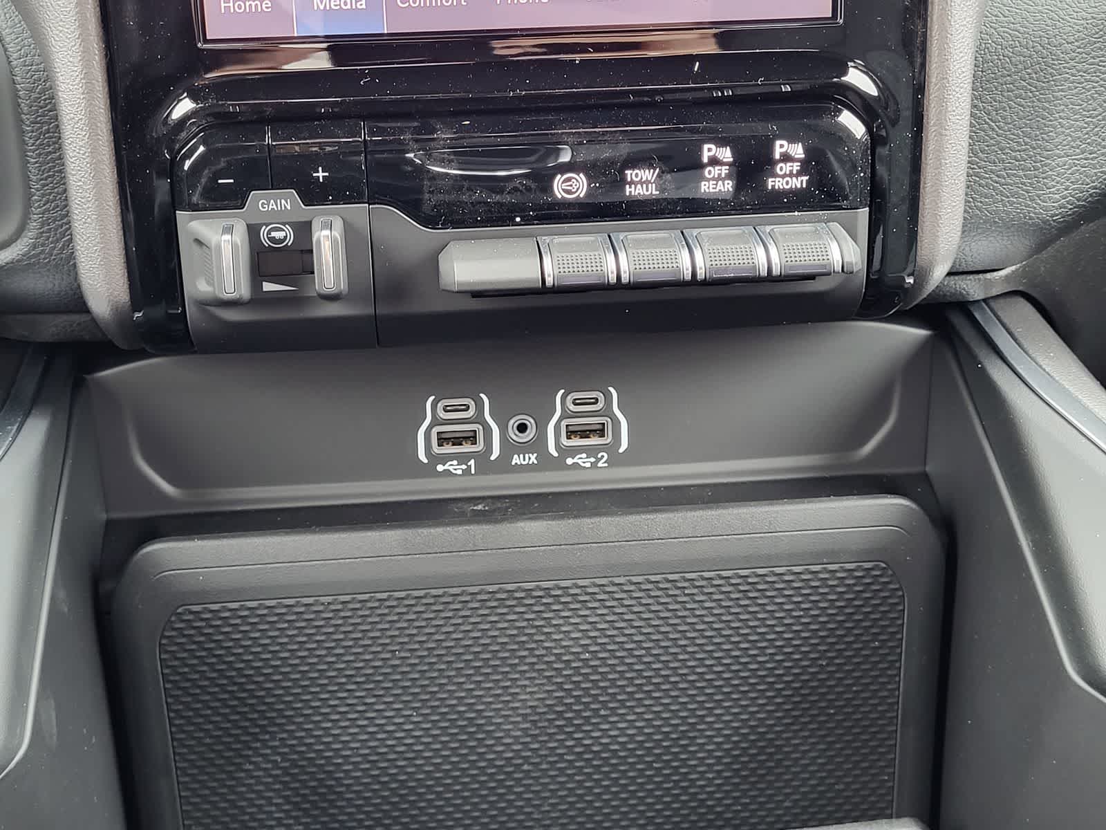 Thumbnail: 2026 RAM 2500 - 18